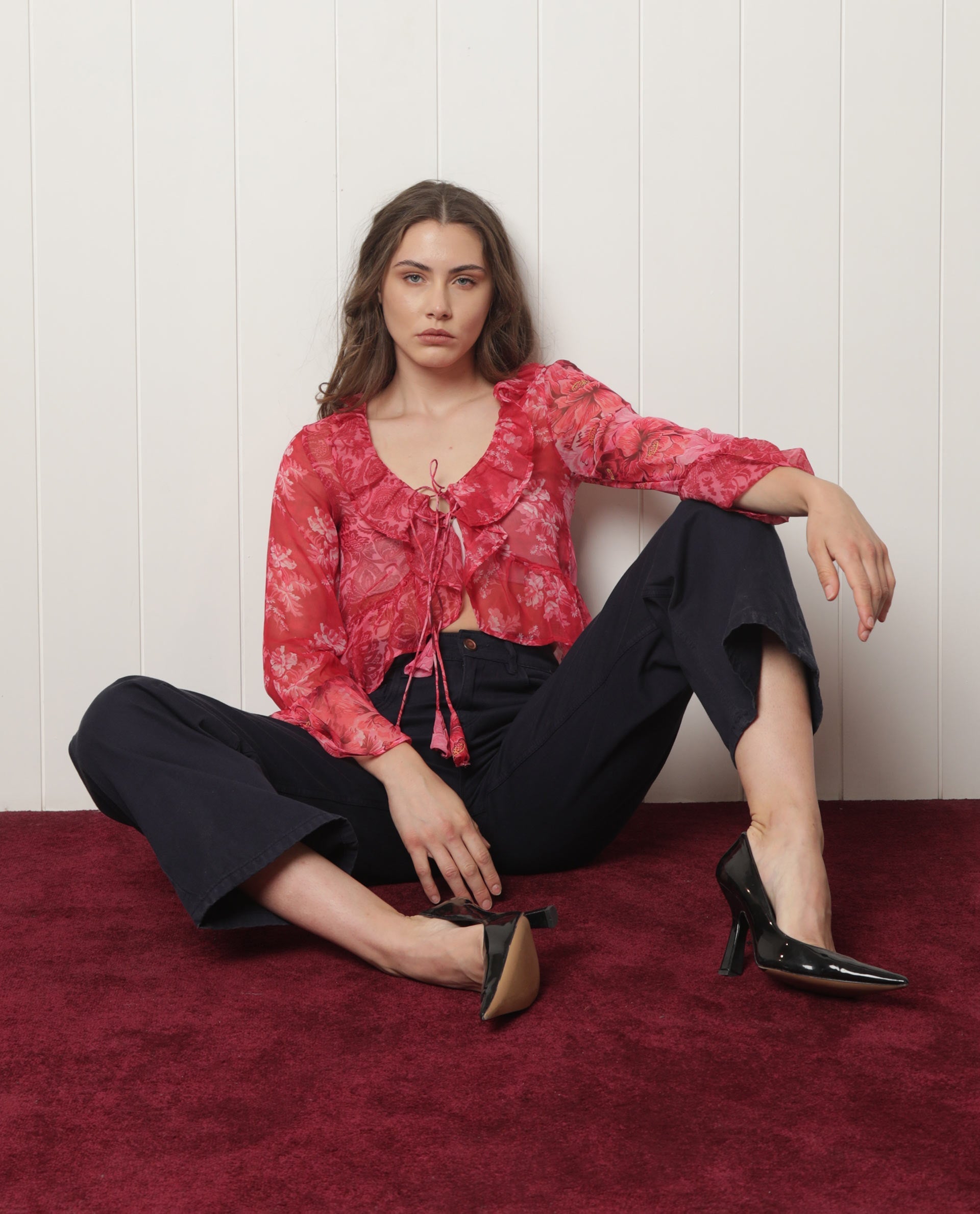 Rareism Women's Myloh Maroon Polyester V-Neck Floral Print Bell Sleeve Crop Regular Fit Shrug
