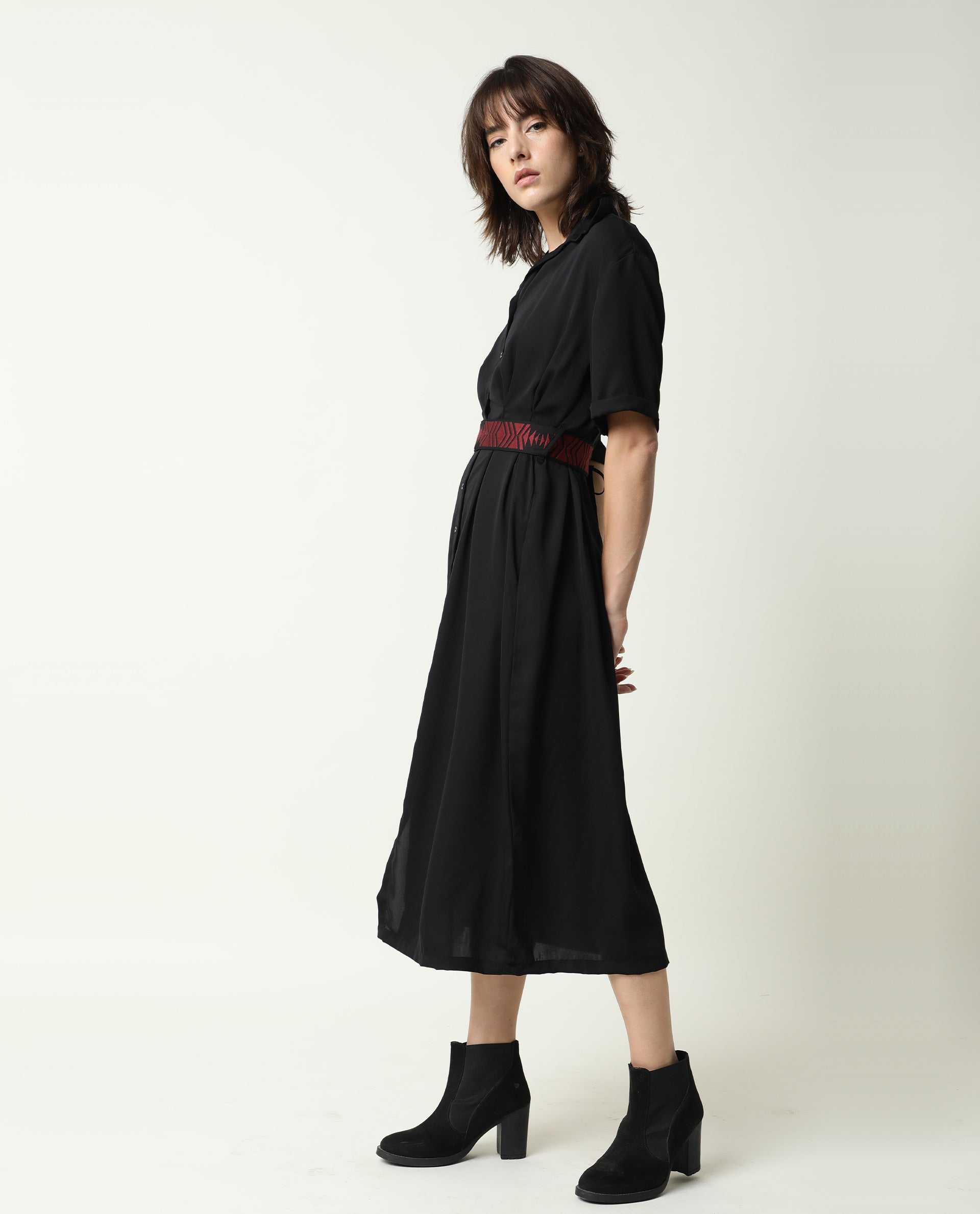 Rareism Women's Shroff Black Polyester Spread Collar Plain Midi Relaxed Fit Dress