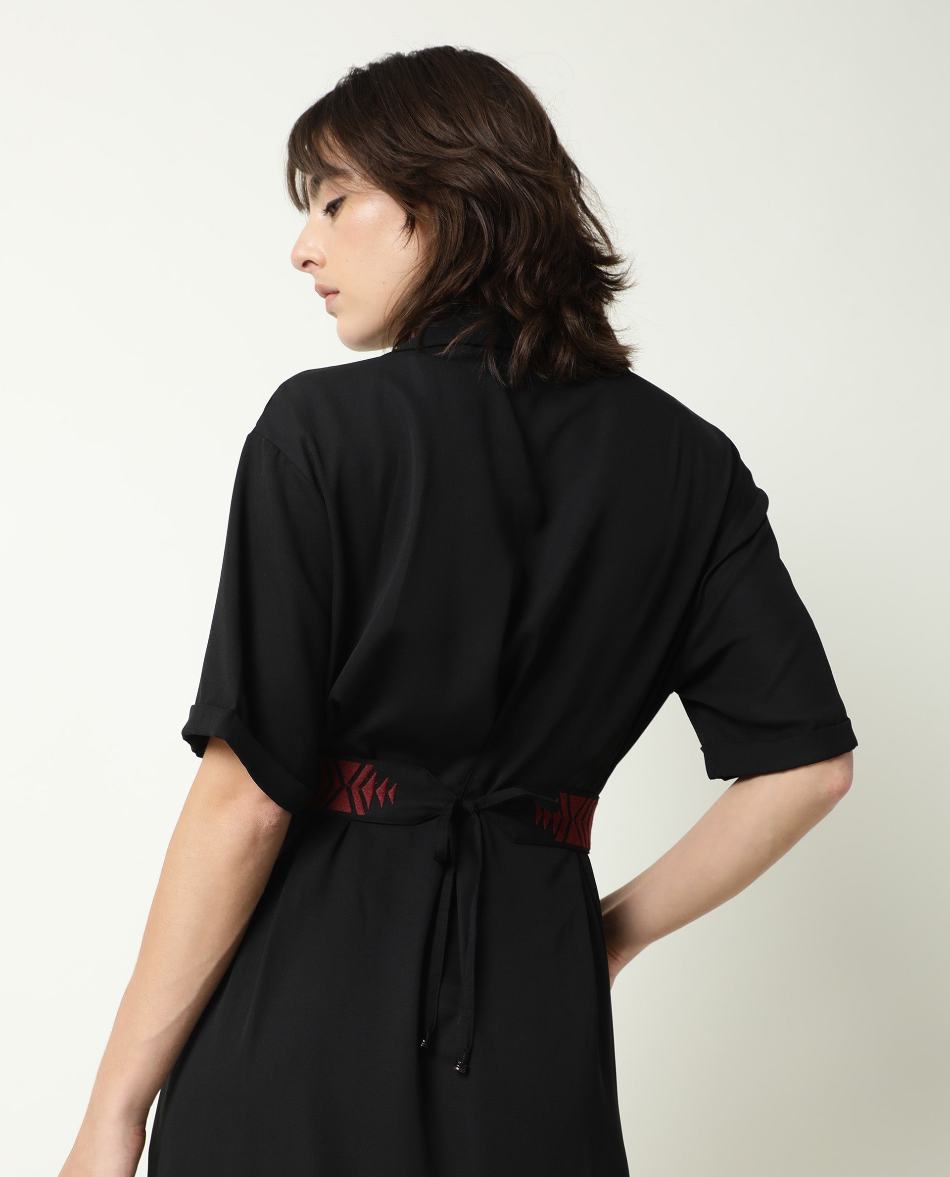 Rareism Women's Shroff Black Polyester Spread Collar Plain Midi Relaxed Fit Dress