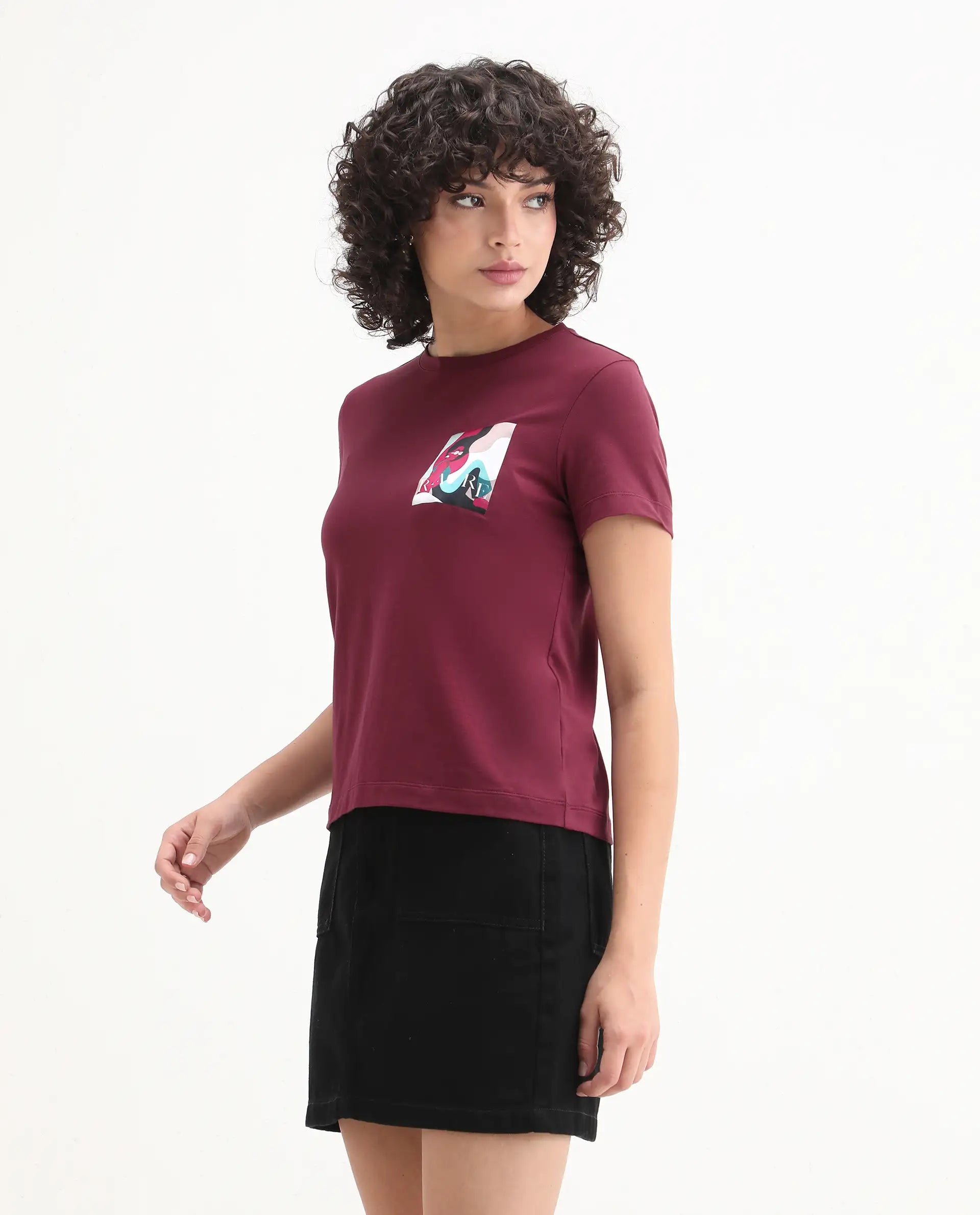 Rareism Women's Inki Maroon Cotton Blend Crew Neck Graphic Print Regular Fit T-Shirt