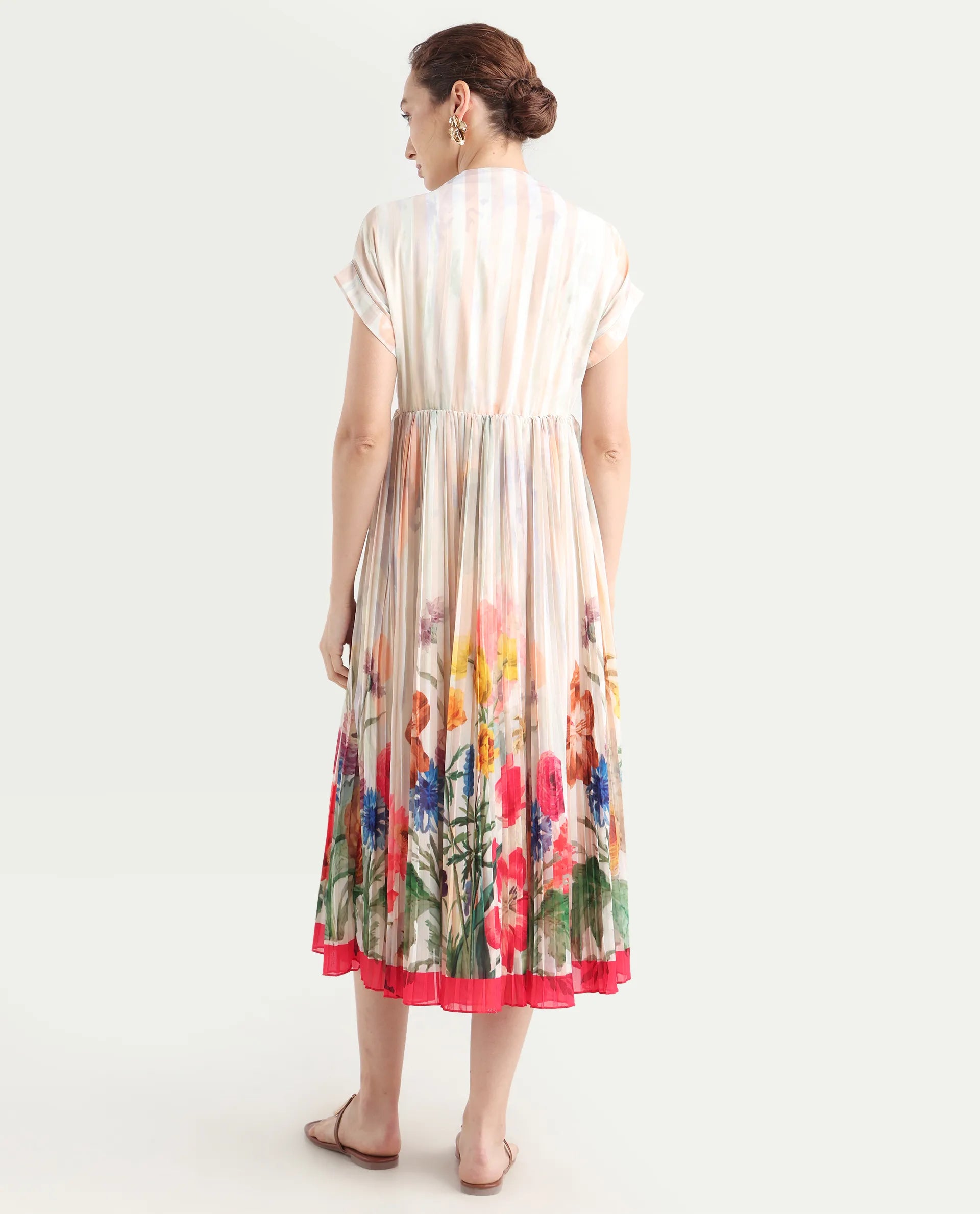 Rareism Women's Inuzuka Light Multi Polyester V-Neck Floral Print Extended Sleeves Midi Fit And Flare Dress