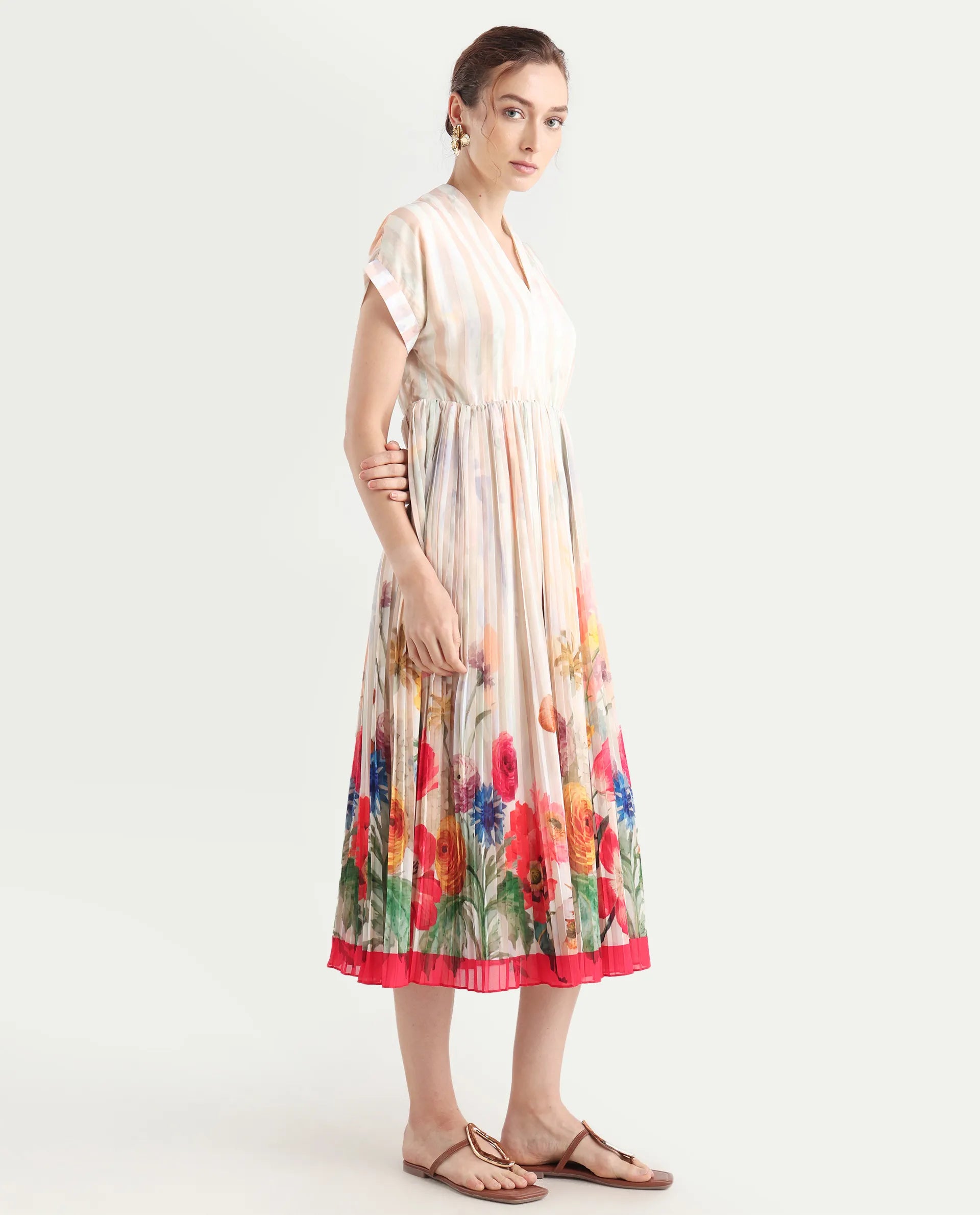 Rareism Women's Inuzuka Light Multi Polyester V-Neck Floral Print Extended Sleeves Midi Fit And Flare Dress
