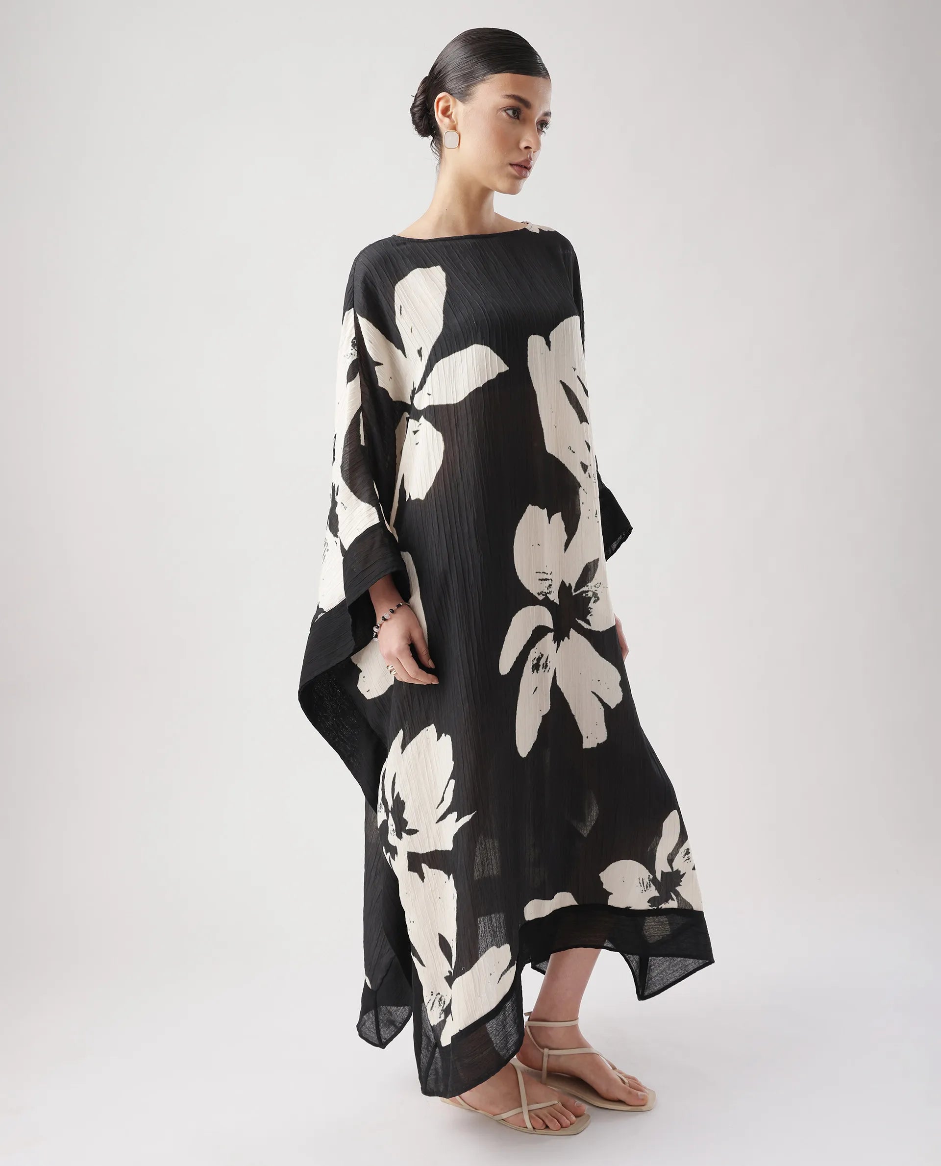 Rareism Women's Janarea Black Polyester Boat Neck Abstract Print Kaftan Sleeve Midi Kaftan Dress