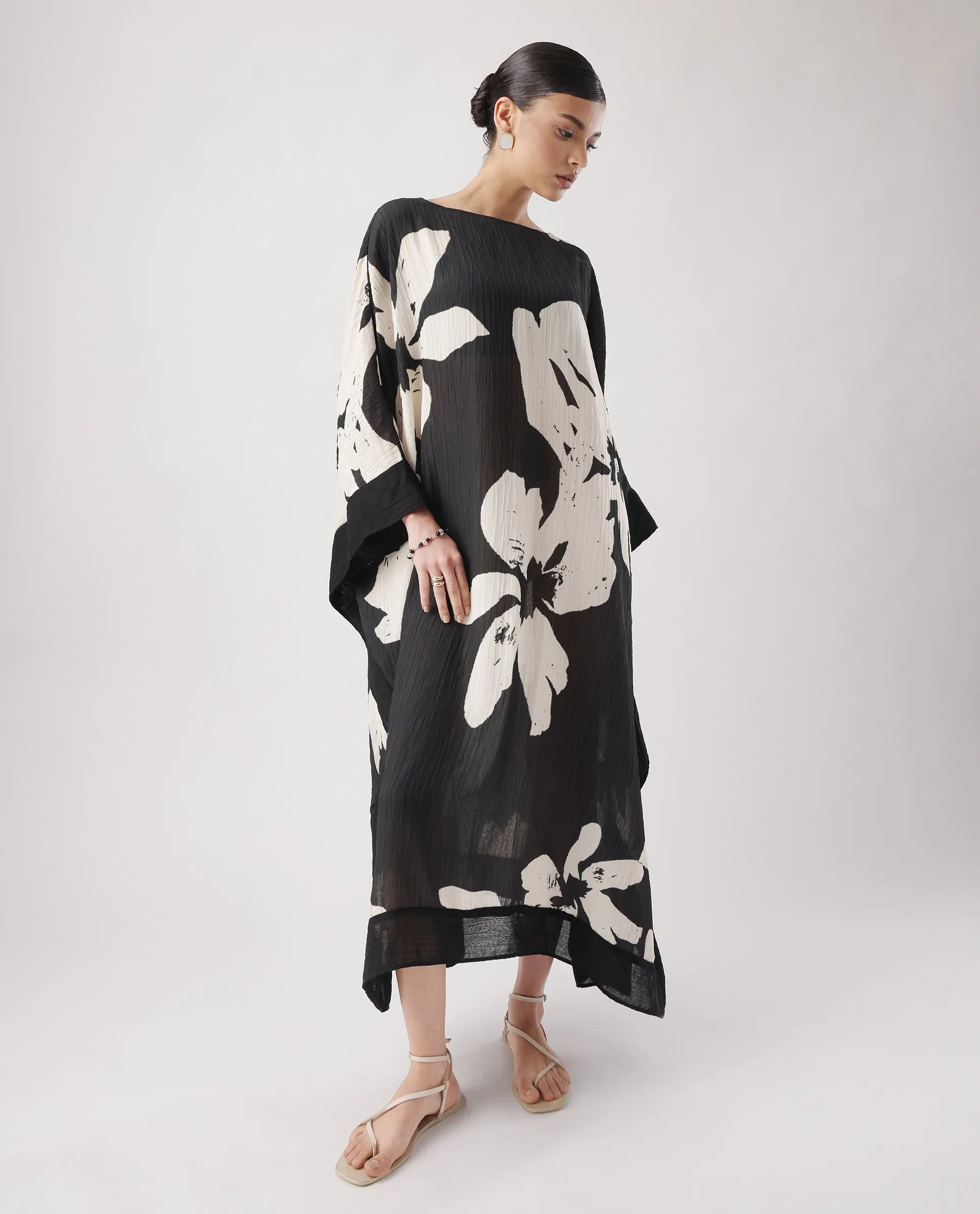 Rareism Women's Janarea Black Polyester Boat Neck Abstract Print Kaftan Sleeve Midi Kaftan Dress