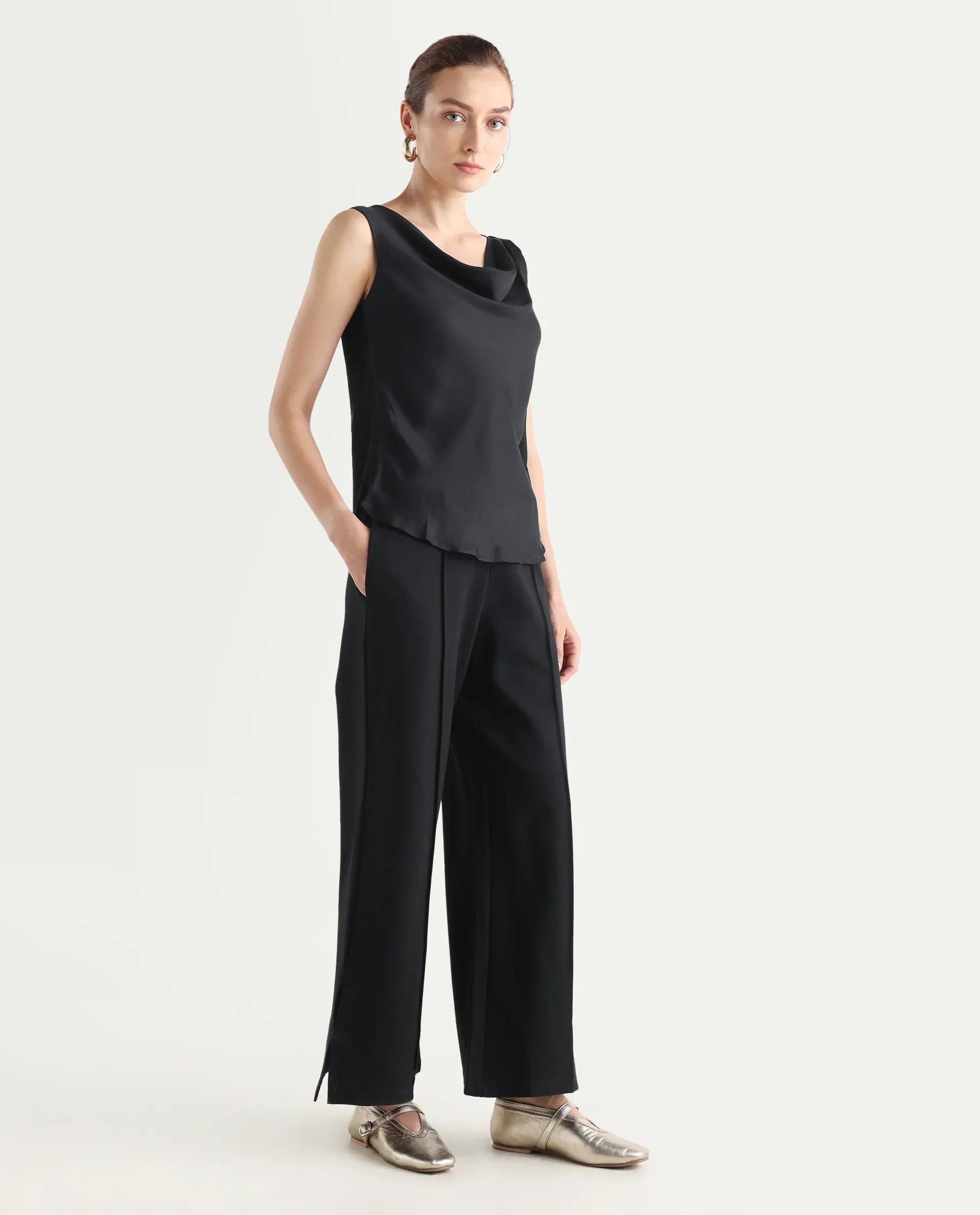 Rareism Women's Jancuri Black Rayon Blend Plain Ankle Length Straight Fit Travel Trouser