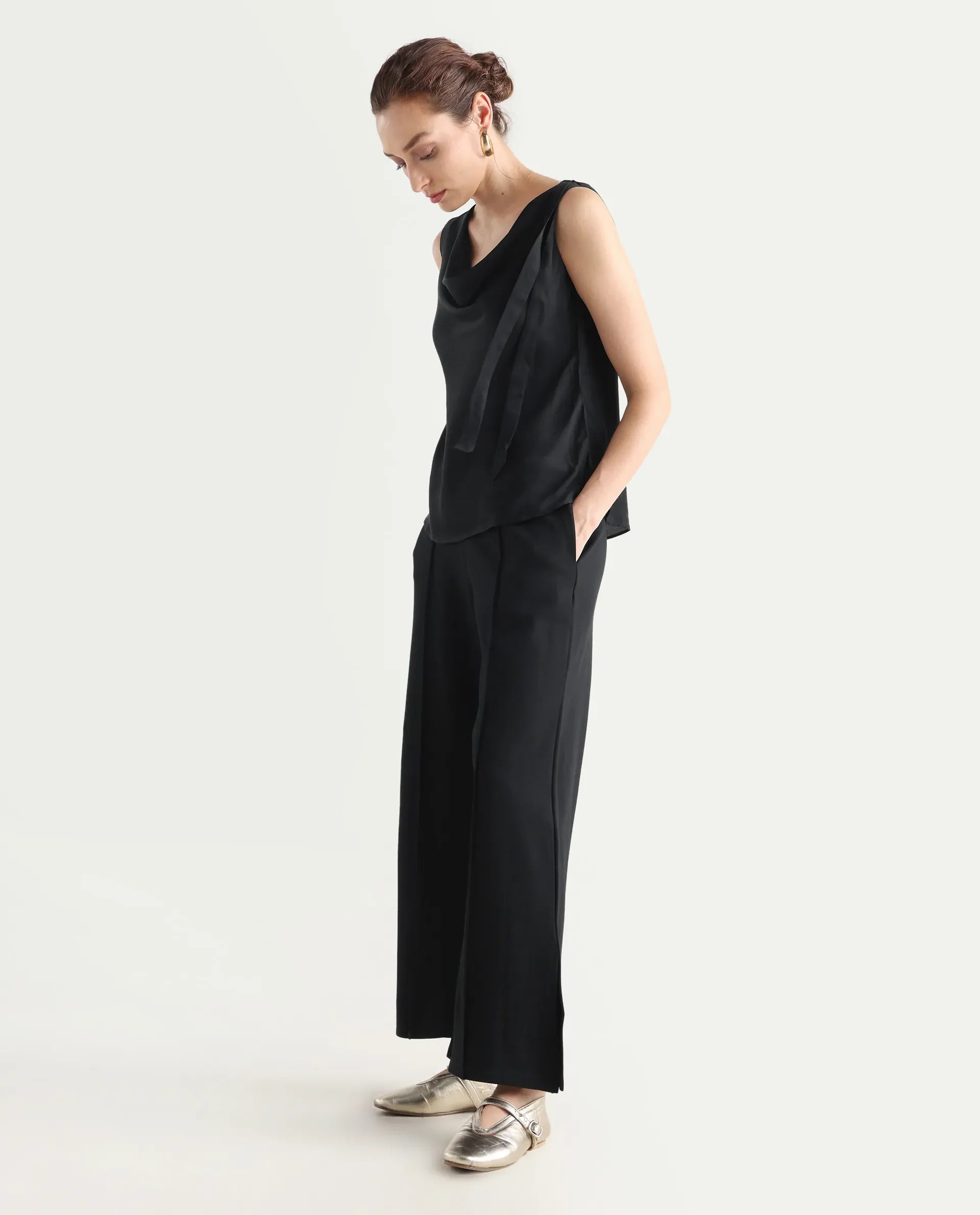 Rareism Women's Jancuri Black Rayon Blend Plain Ankle Length Straight Fit Travel Trouser