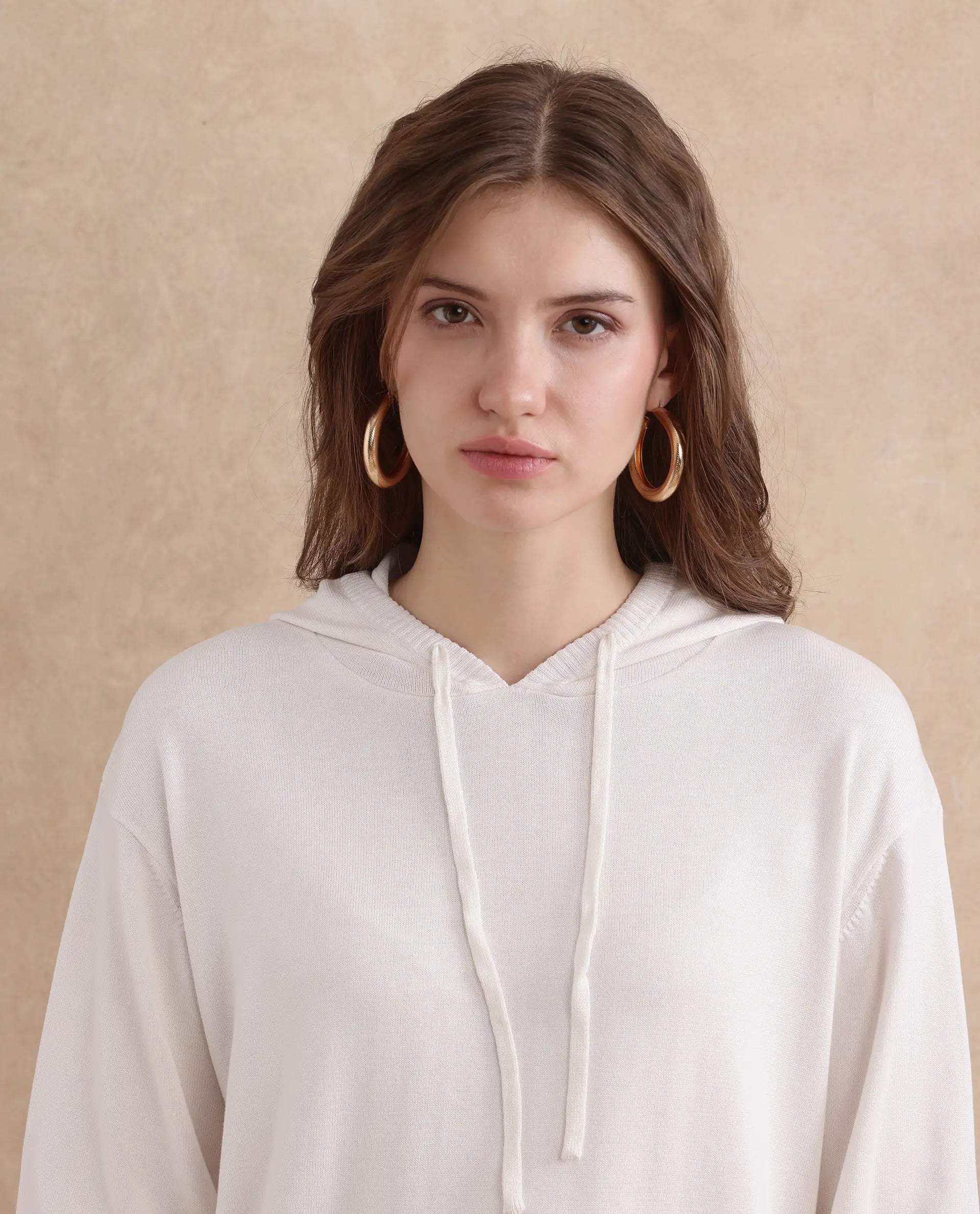Rareism Women's Janfinn T Off White Viscose Blend Hooded Plain Relaxed Fit Top