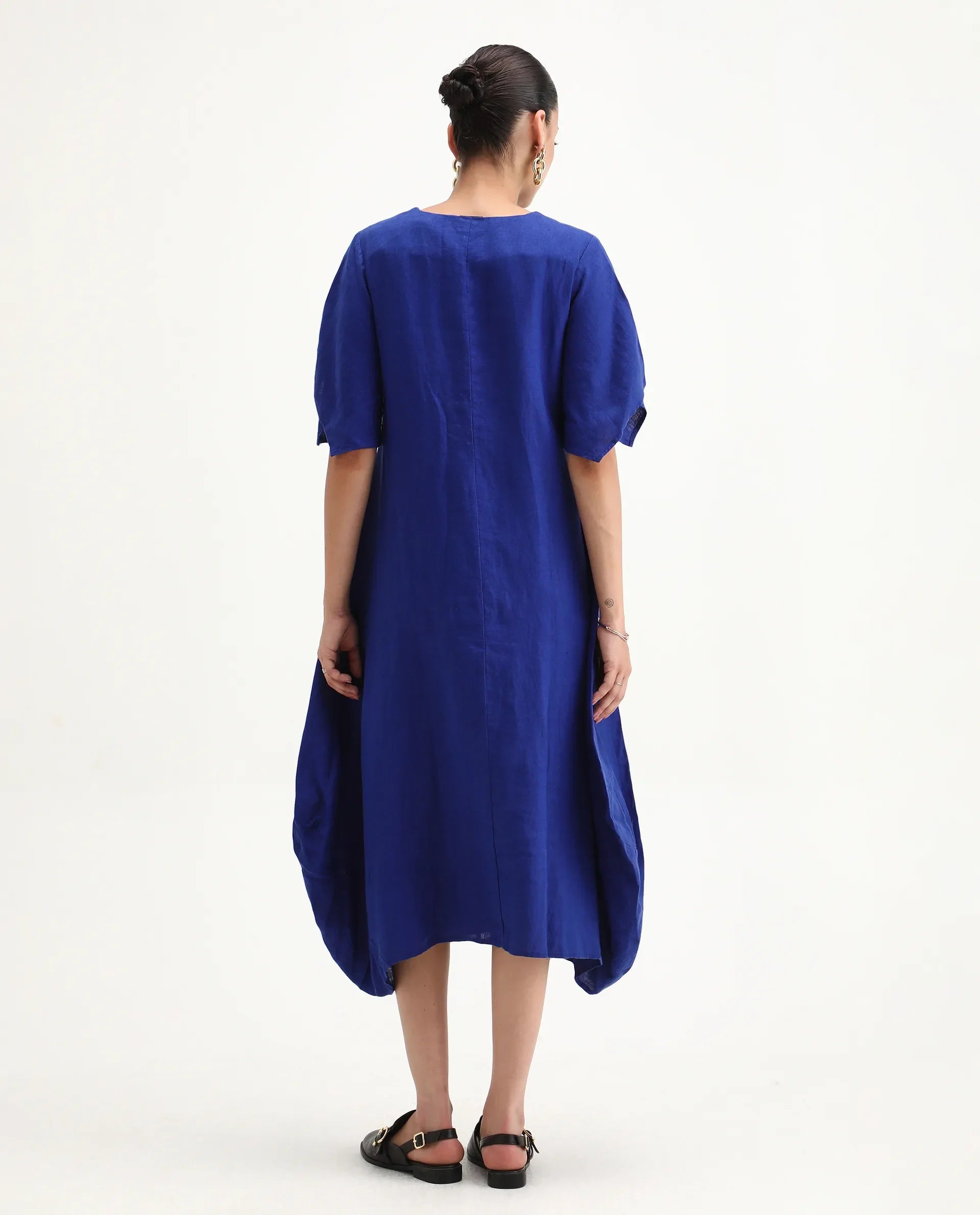 Rareism Women's Janlin Blue Linen Round Neck Plain Midi Relaxed Fit Dress