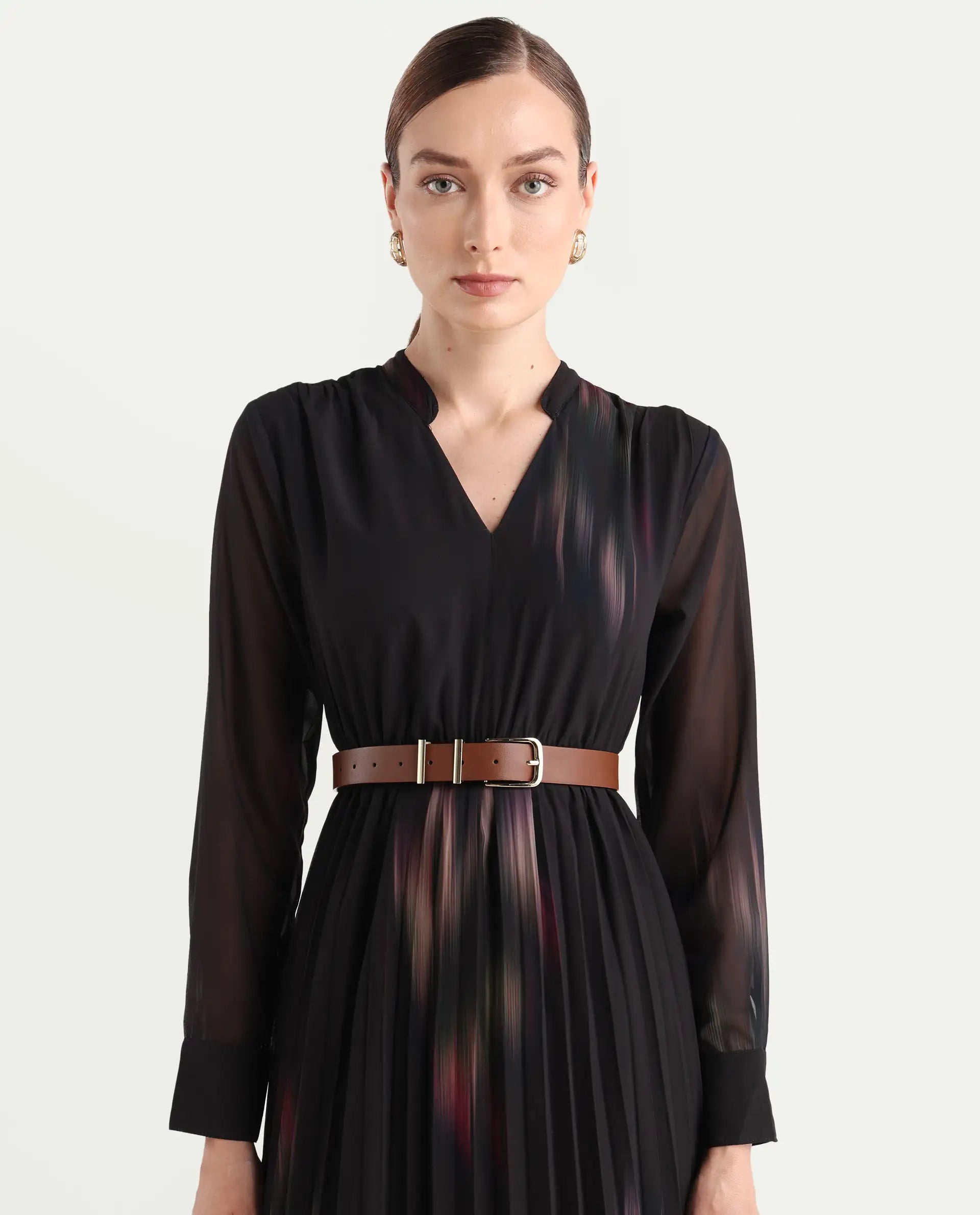 Rareism Women Jencoso Black Cuffed Sleeve V-Neck Flared Maxi Printed Dress