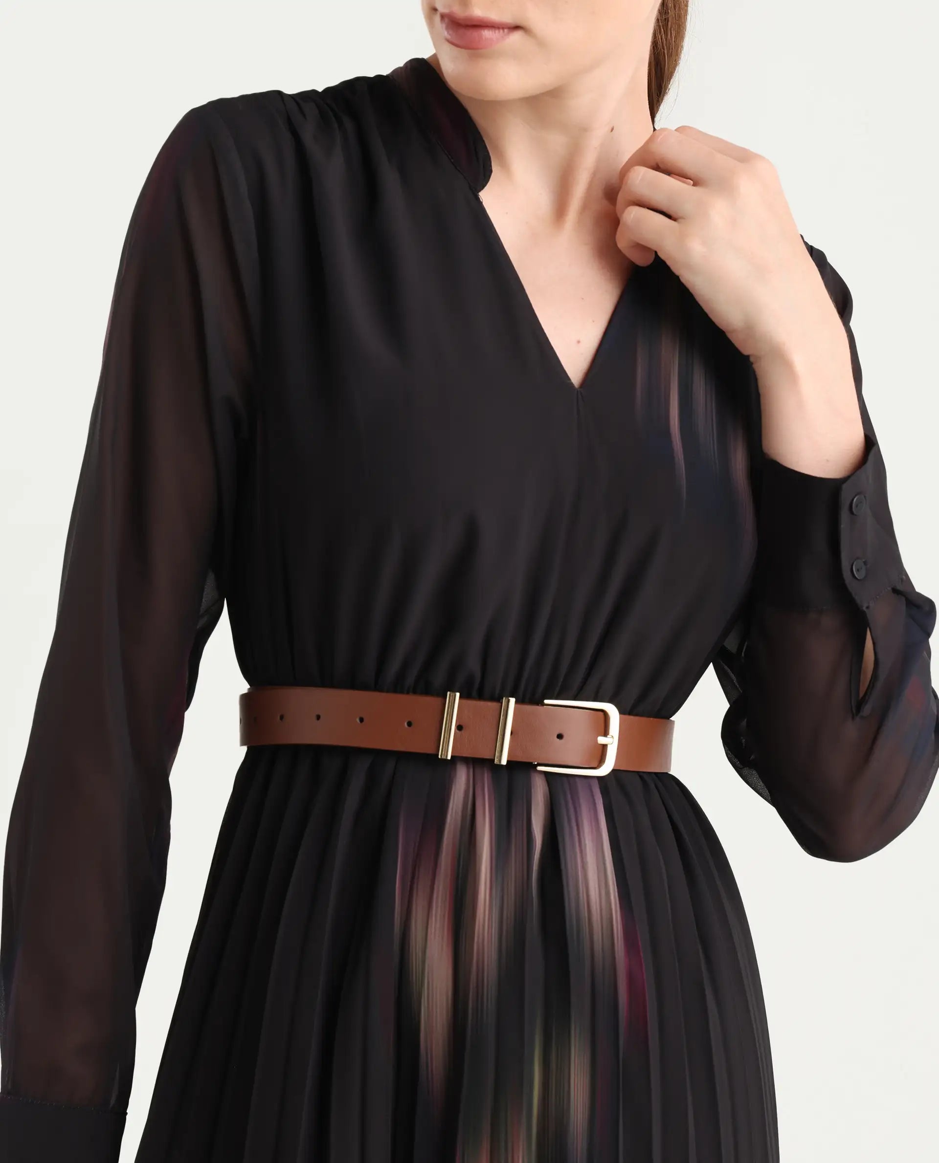 Rareism Women Jencoso Black Cuffed Sleeve V-Neck Flared Maxi Printed Dress