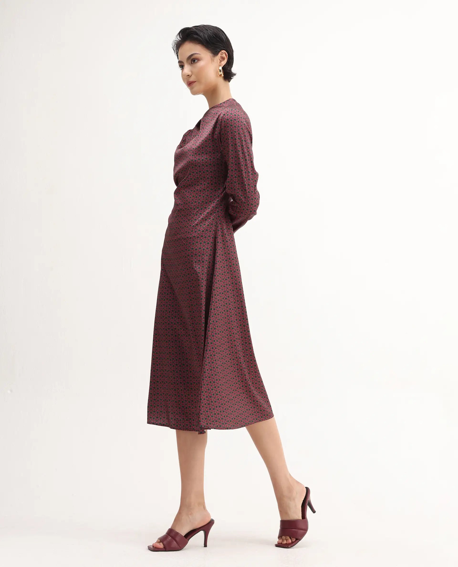 Rareism Women's Jenlio Dark Green Polyester High Neck Fitted Geometric Print Midi Dress