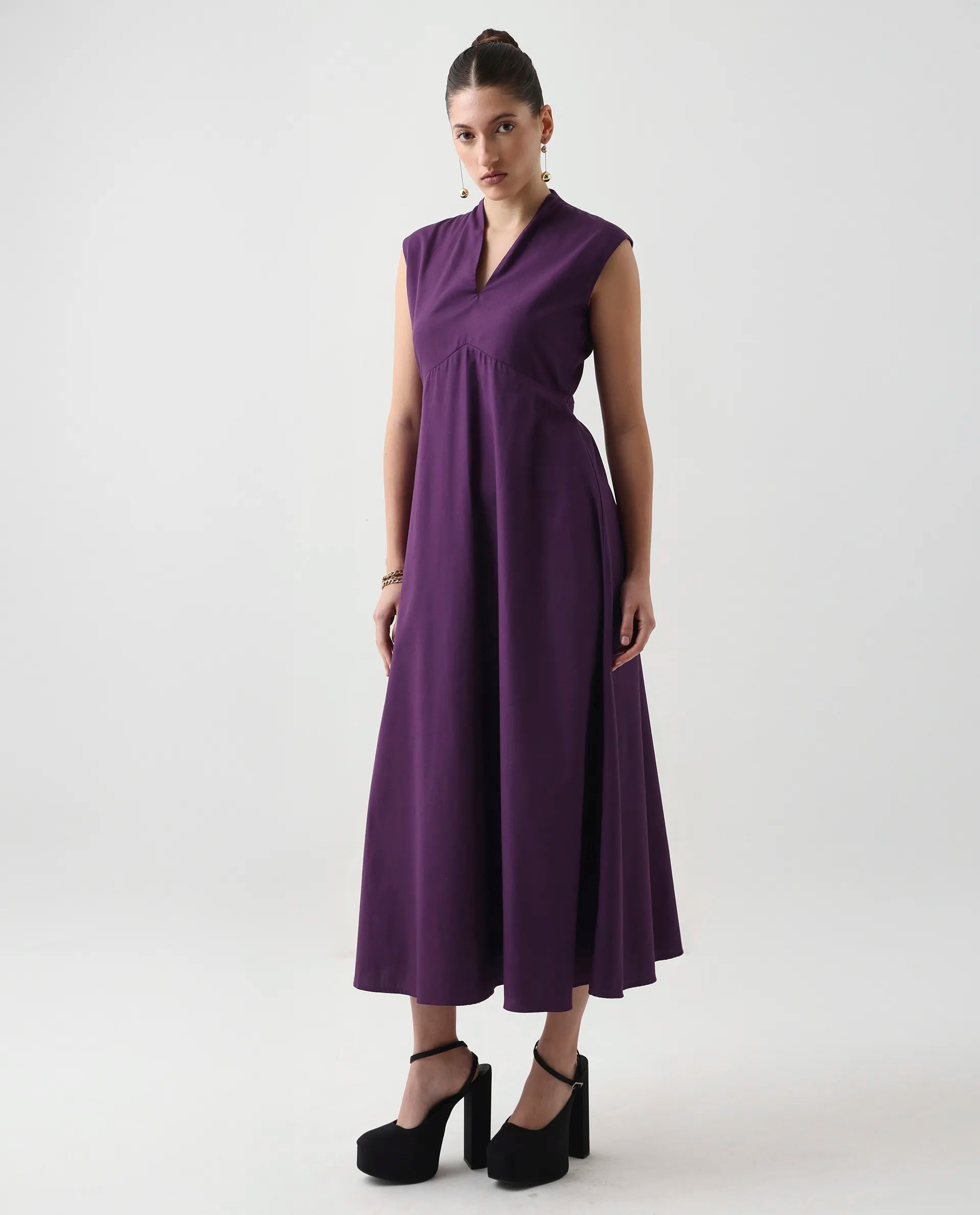 Rareism Women's Jenshi Purple Cotton Sleeveless V-Neck Fit And Flare Fit Plain Dress