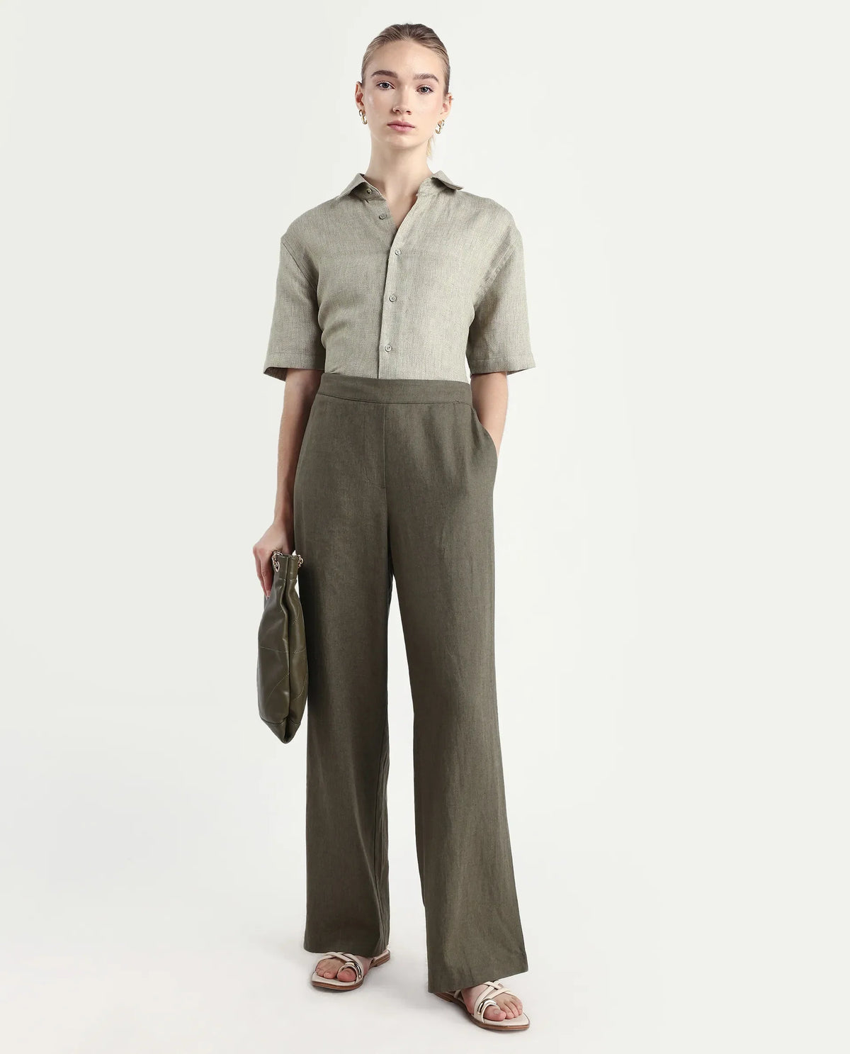 Rareism Women Jomow-B Olive Linen Blend Button Closure Plain Trouser