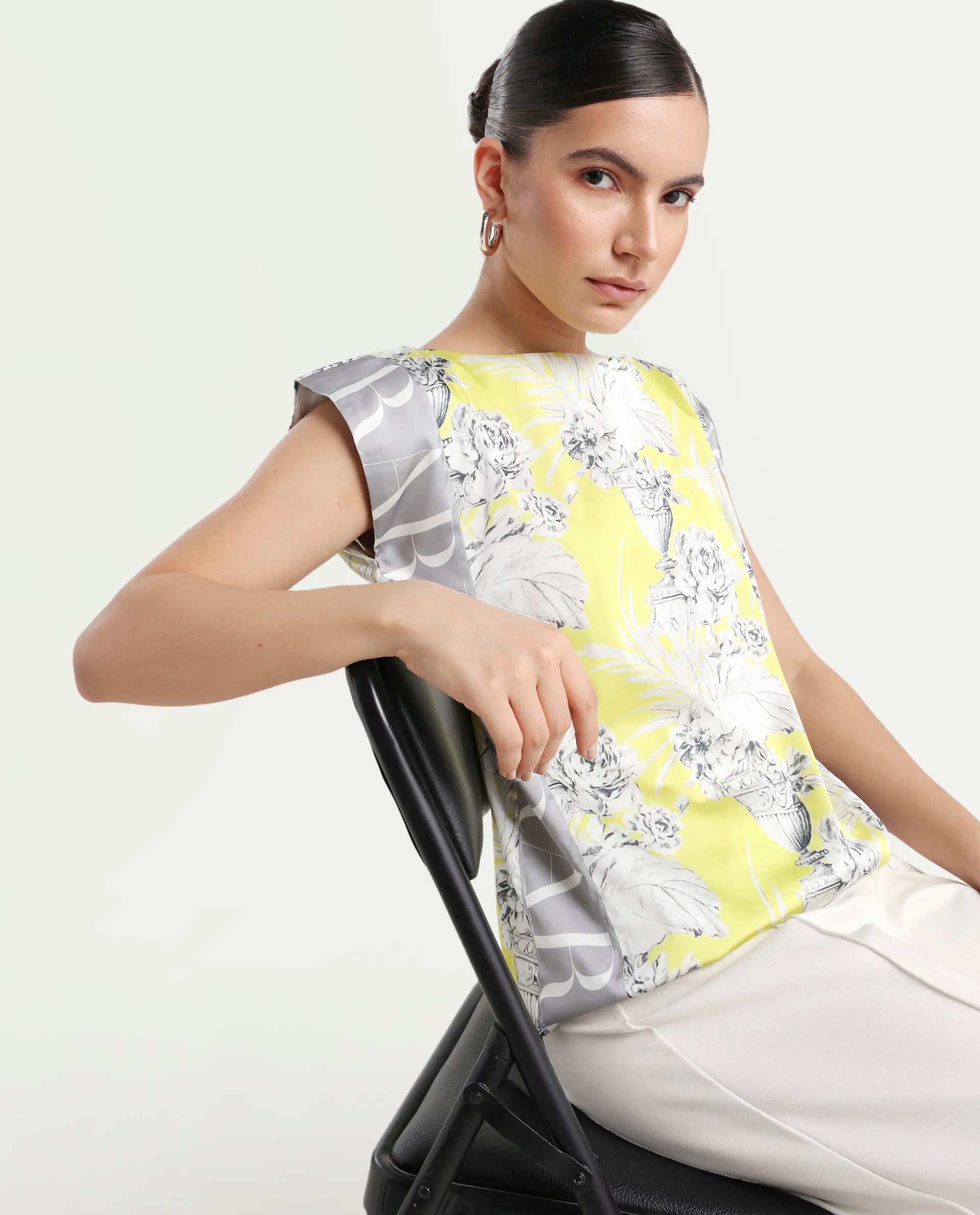 Rareism Women's Kanadio-T Yellow Polyester Boat Neck Floral Print Extended Sleeves Regular Fit Top