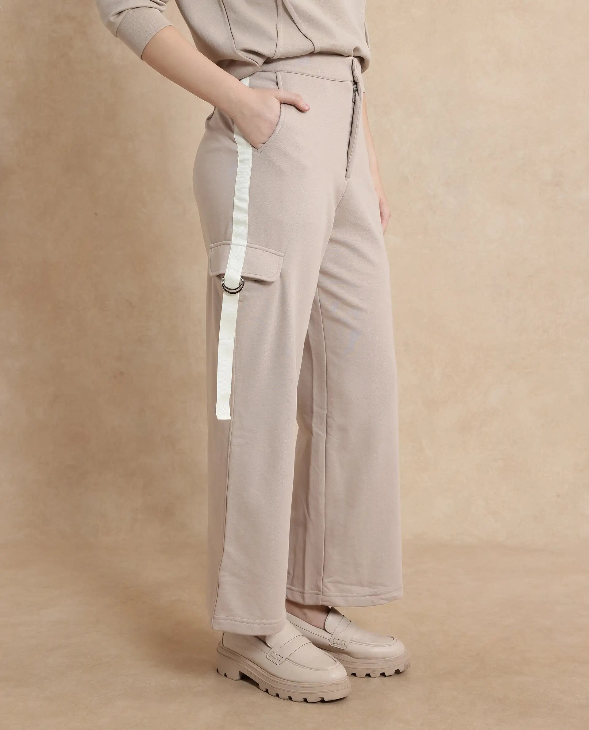 Rareism Women's Kar Beige Cotton Blend Plain Ankle Length Wide Track Pant