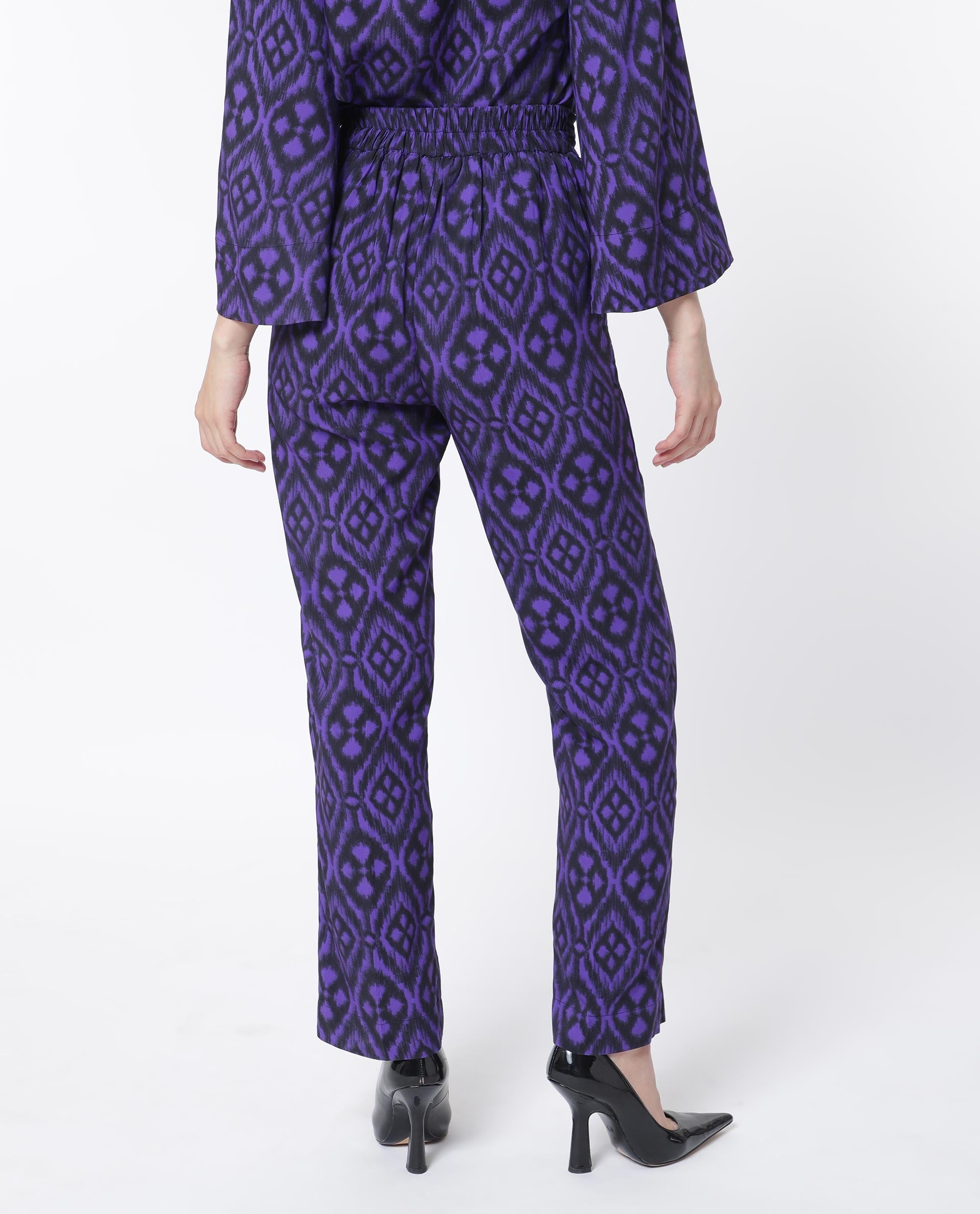 Rareism Women's Kennedy Black Cotton Geometric Print Ankle Length Straight Fit Trouser