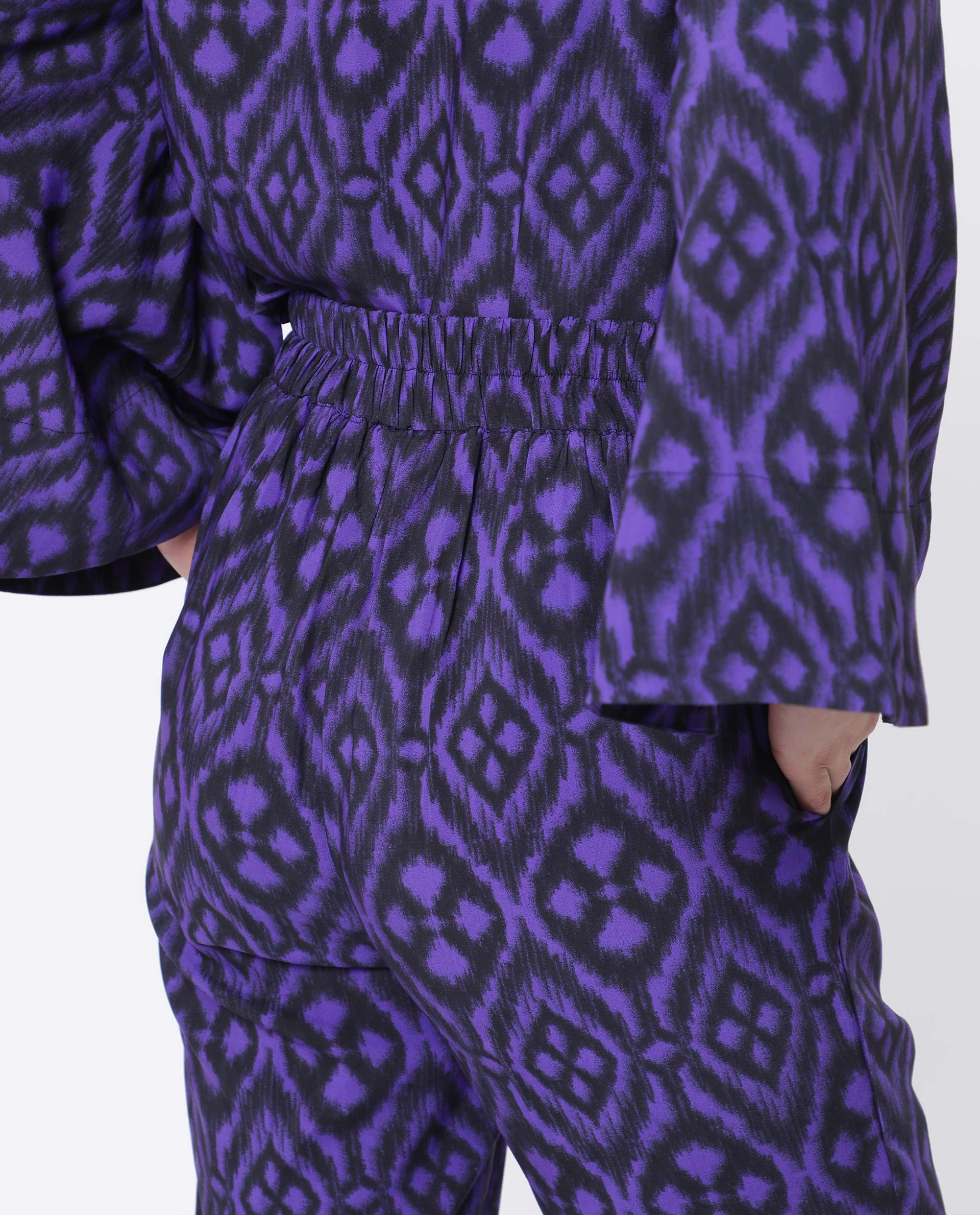 Rareism Women's Kennedy Black Cotton Geometric Print Ankle Length Straight Fit Trouser