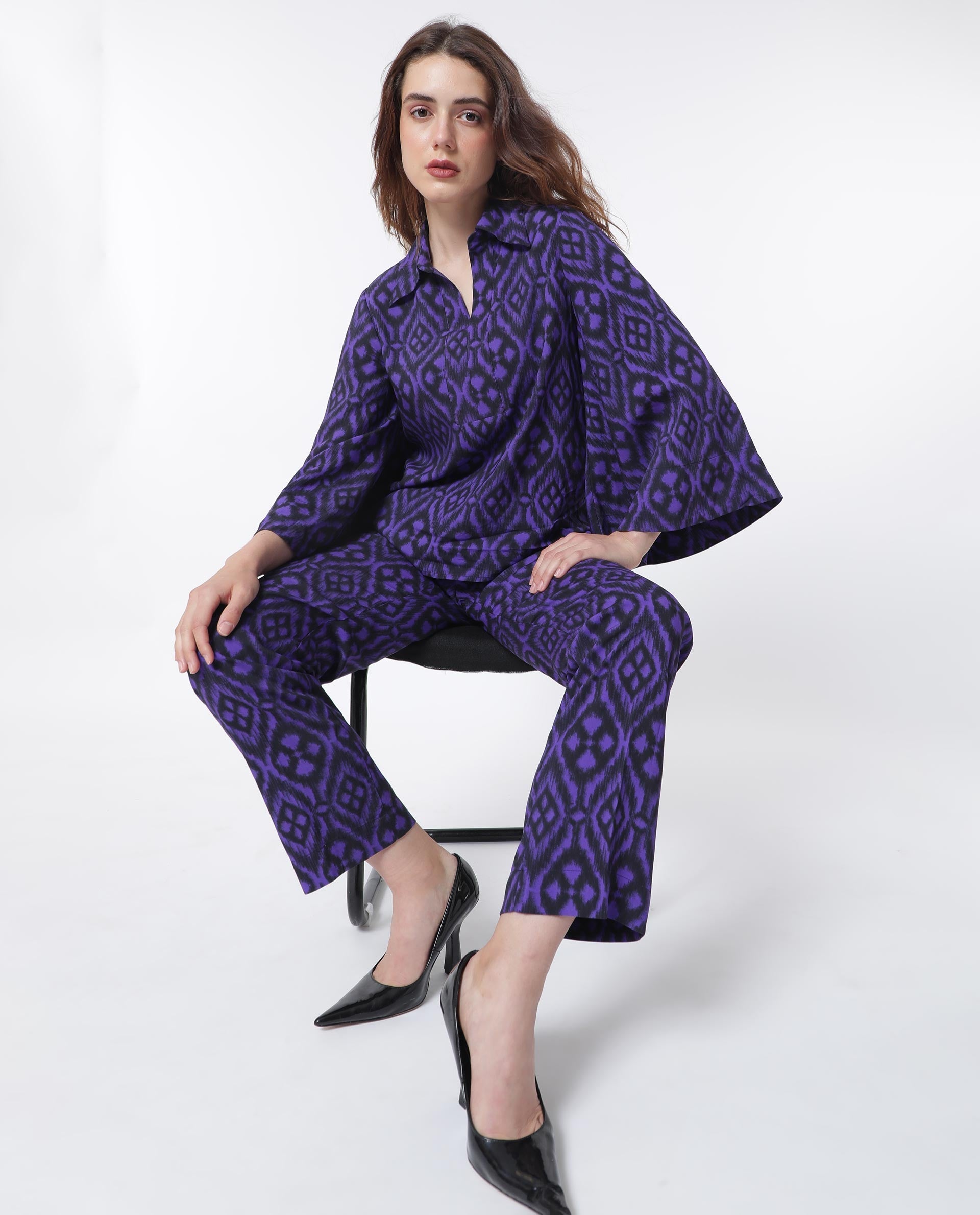 Rareism Women's Kennedy Black Cotton Geometric Print Ankle Length Straight Fit Trouser