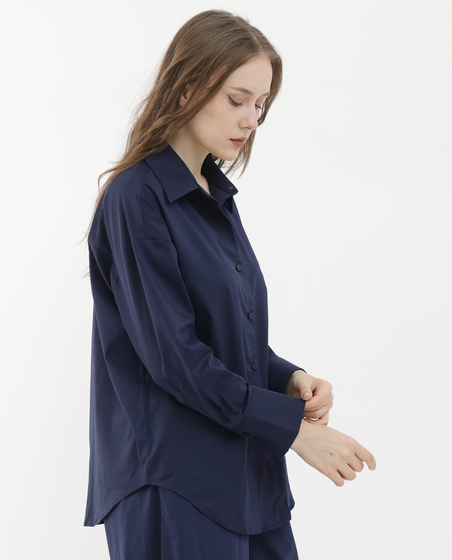 Rareism Women's Klox Navy Cotton Spread Collar Plain Cuffed Sleeve Regular Fit Shirt