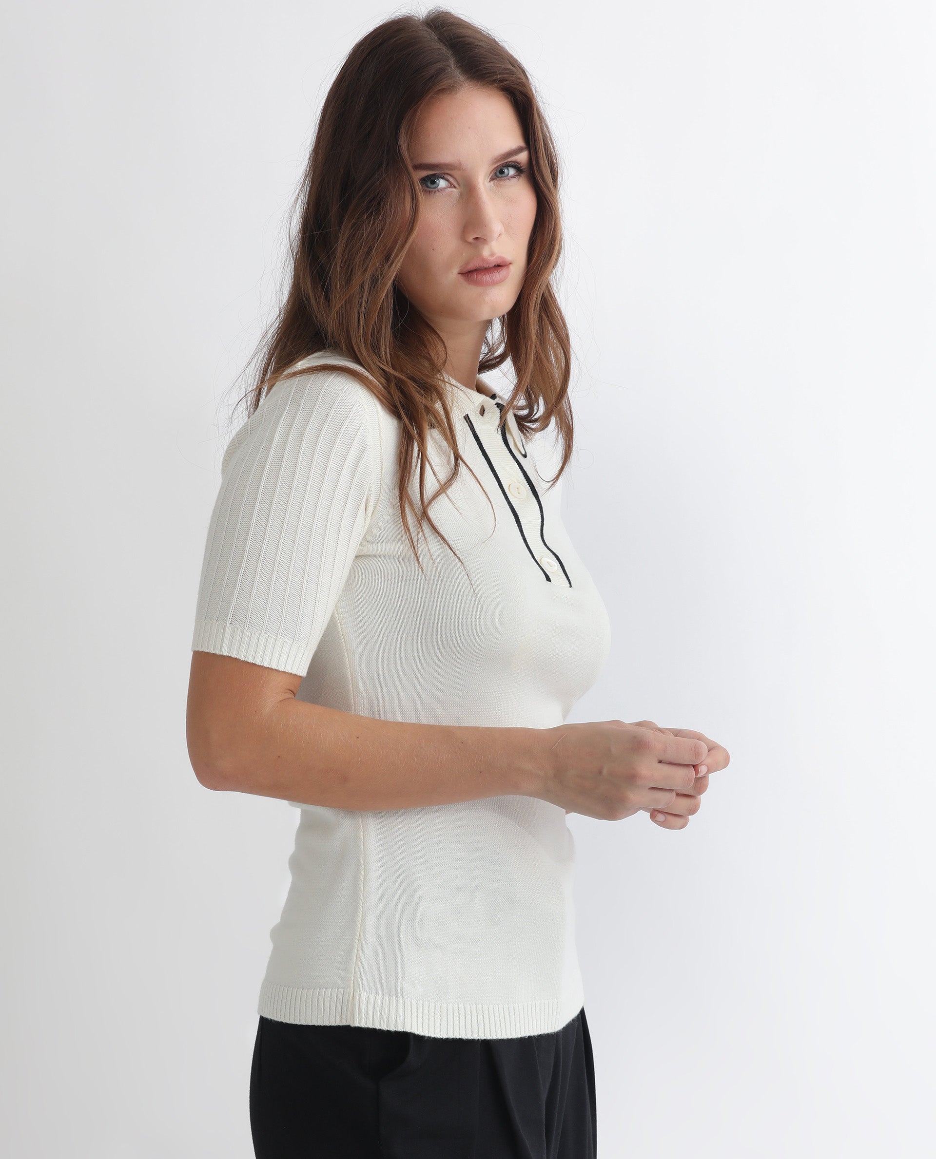Rareism Women's Knitup Off White Cotton Spread Collar Plain Regular Fit Sweater