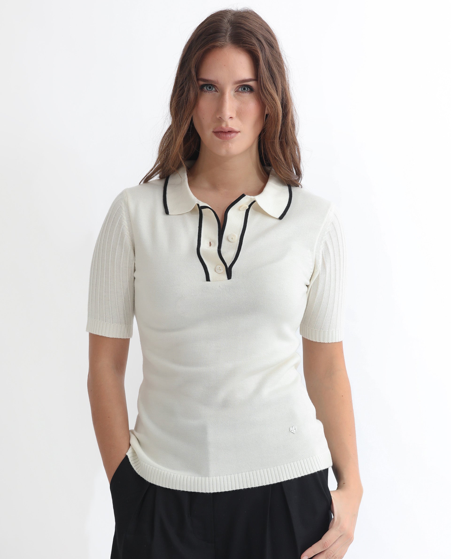 Rareism Women's Knitup Off White Cotton Spread Collar Plain Regular Fit Sweater