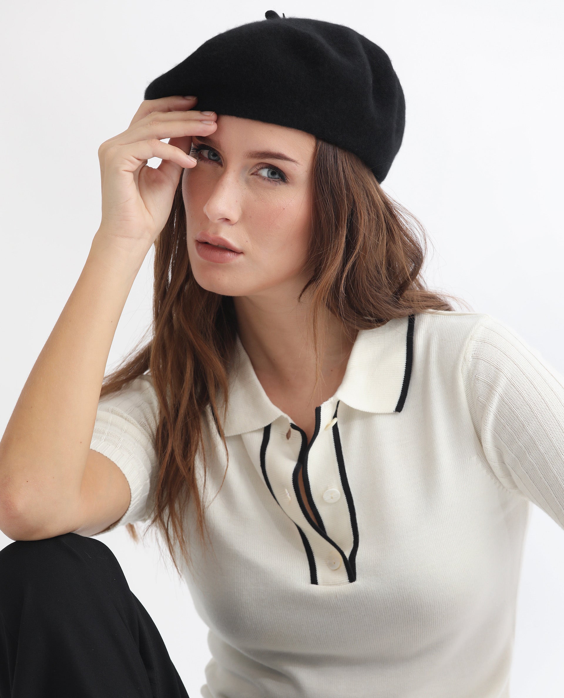 Rareism Women's Knitup Off White Cotton Spread Collar Plain Regular Fit Sweater