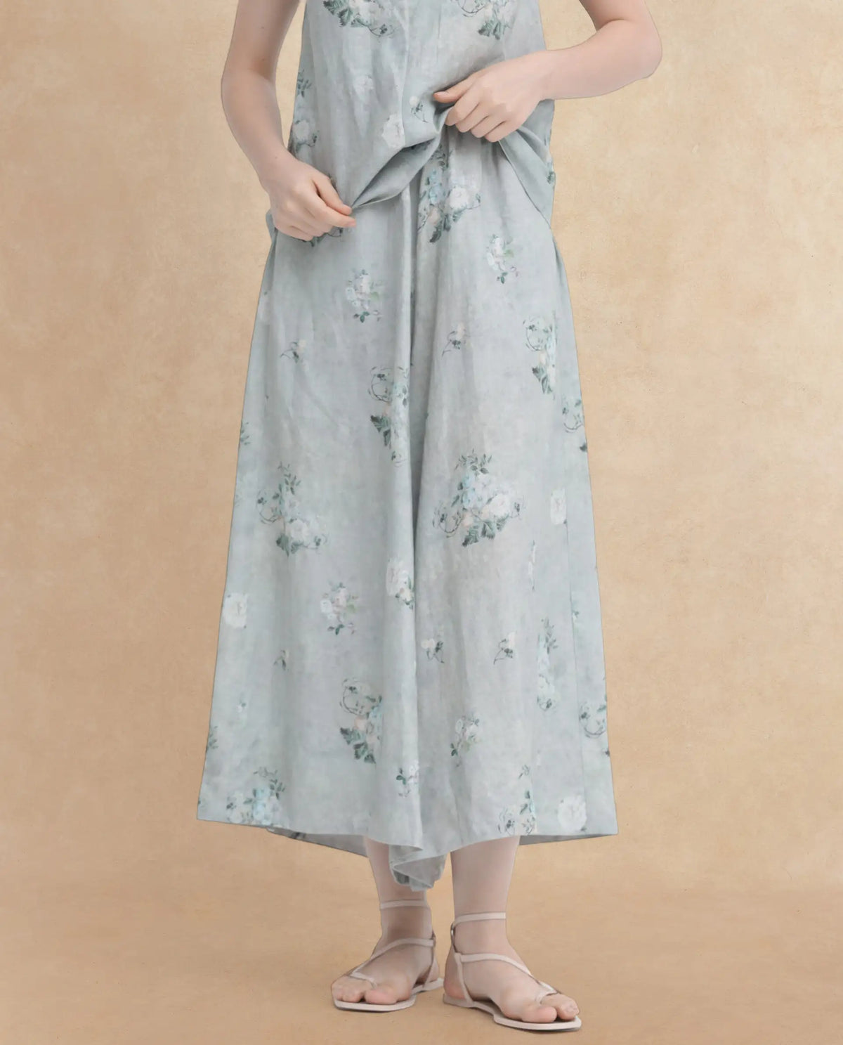 Rareism Women's Kyul-B Dusky Green Linen Floral Print Ankle Length Flared Trouser