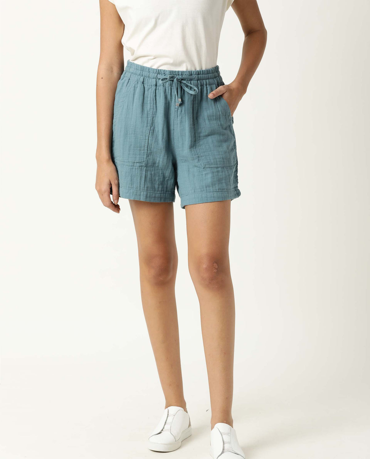 Rareism Women Leno Green Cotton Fabric Regular Fit Solid High Rise Shorts