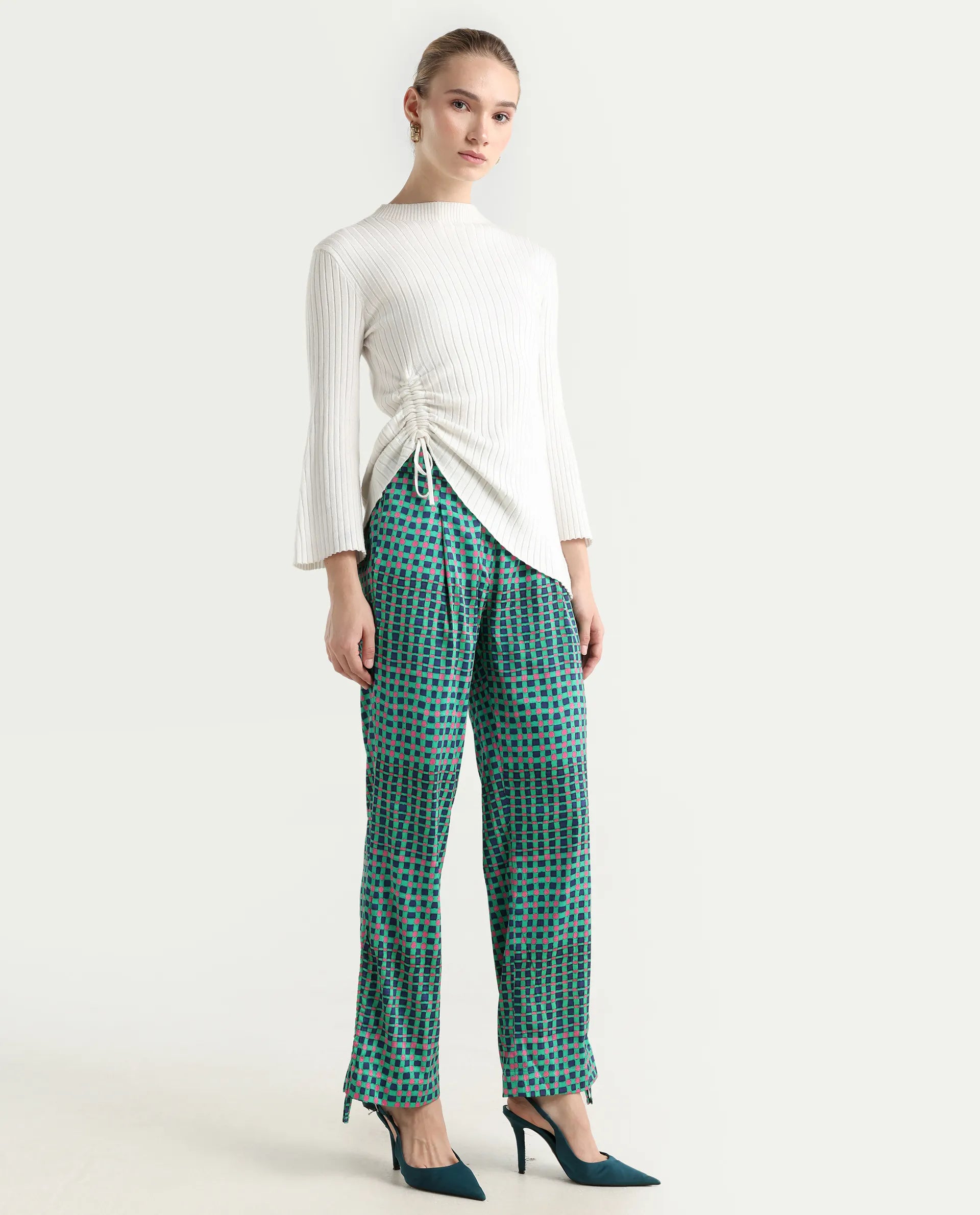 Rareism Women's Leora Green Polyester Geometric Print Ankle Length Tailored Trouser