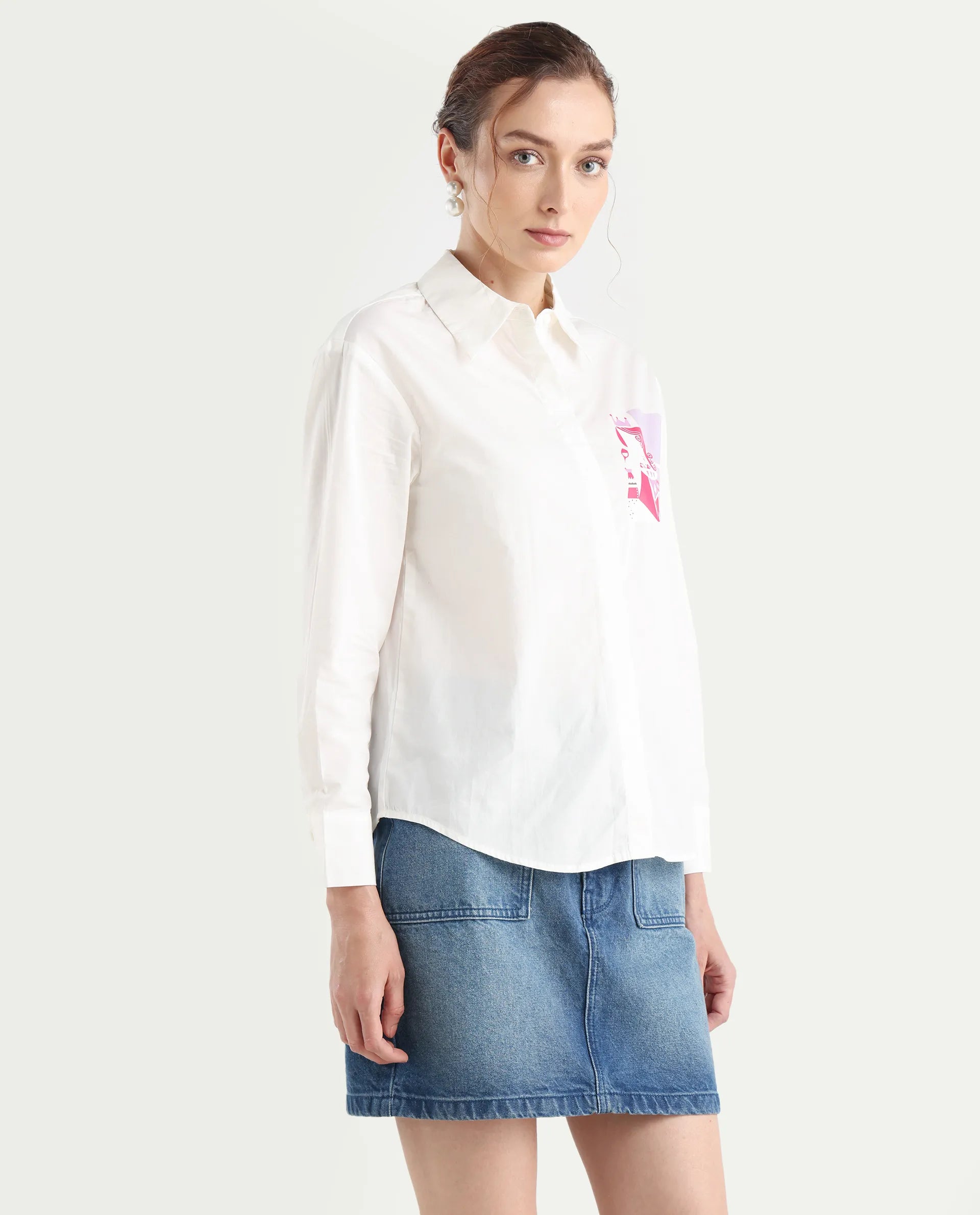 Rareism Women's Linnpo Off White Cotton Spread Collar Graphic Print Cuffed Sleeve Regular Fit Shirt