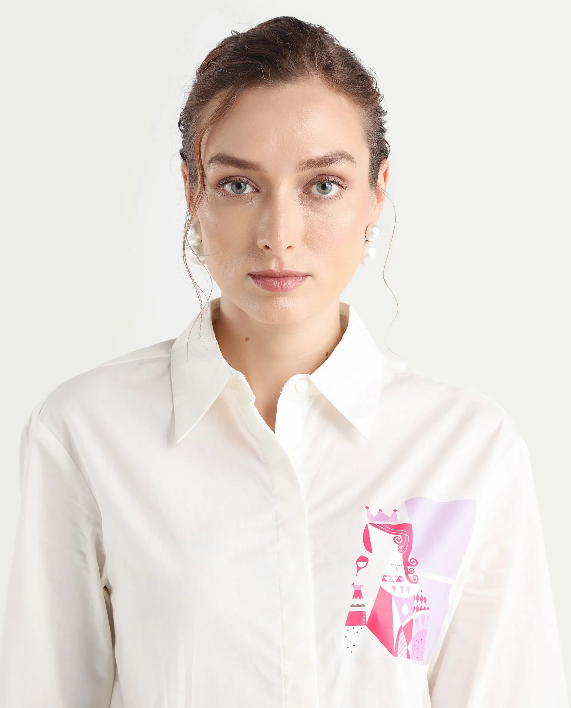 Rareism Women's Linnpo Off White Cotton Spread Collar Graphic Print Cuffed Sleeve Regular Fit Shirt