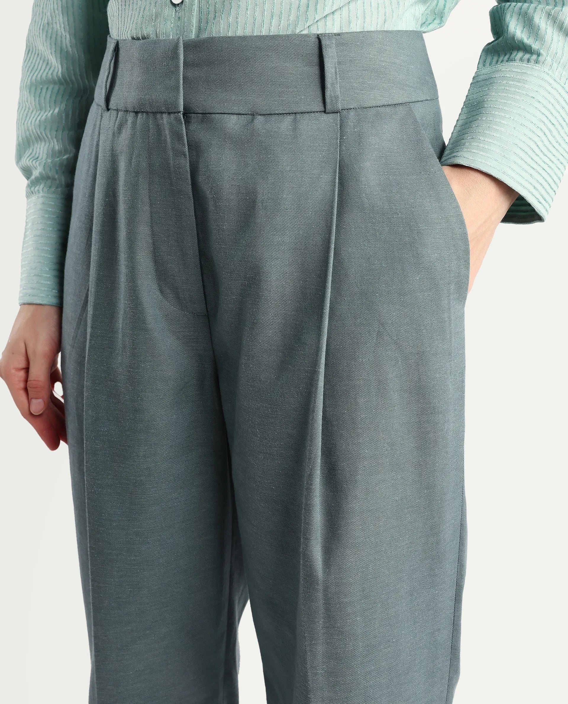 Rareism Women's Linzy-B Dusky Green 100% Linen Straight Plain Trouser