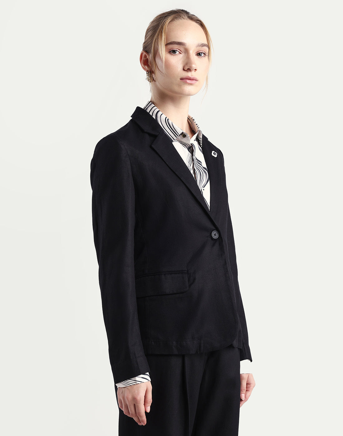 Rareism Women's Linzy-T Black 100% Linen Full Sleeve Lapel Neck Regular Plain Blazer
