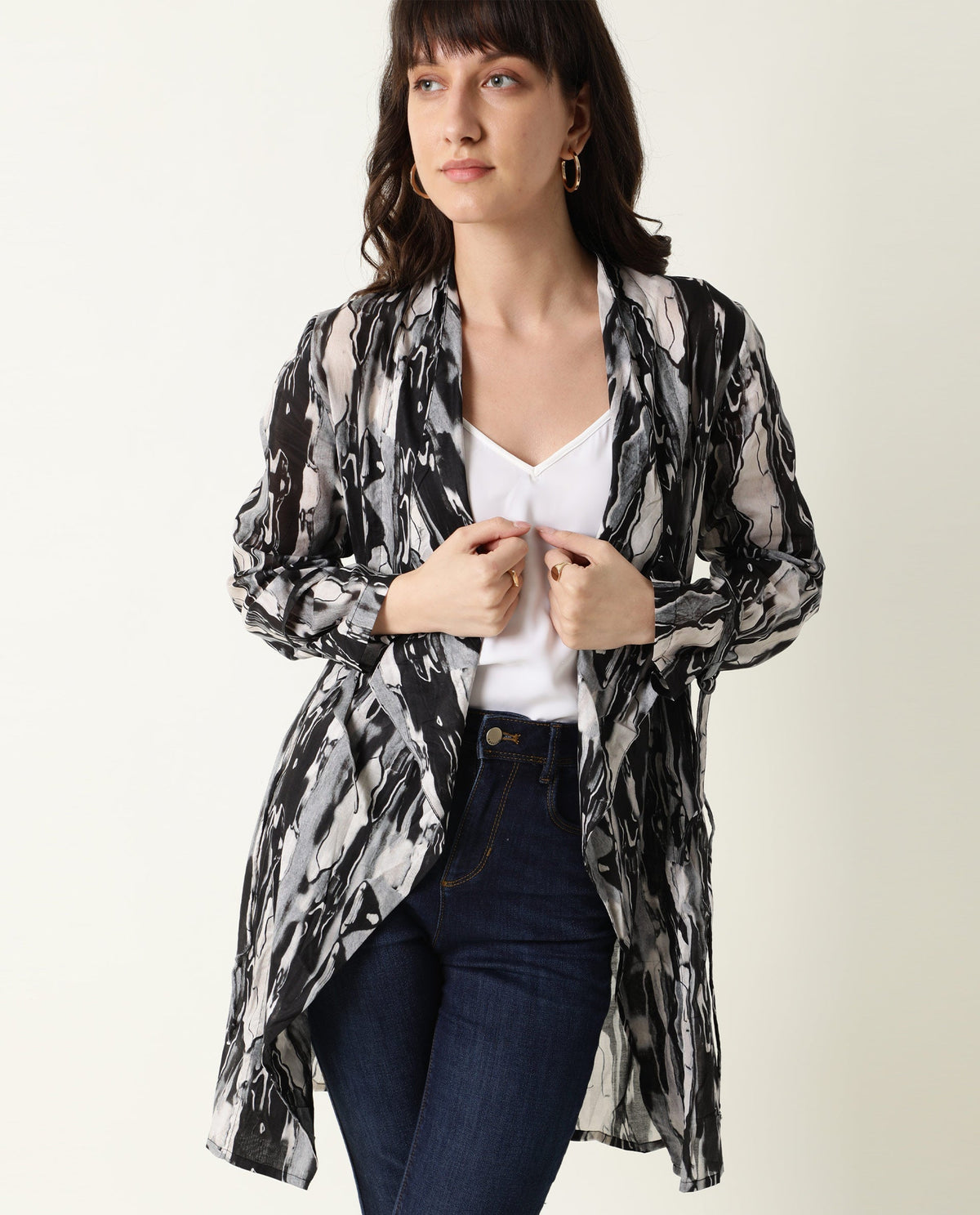 Rareism Women Shake Black Cotton Fabric Relaxed Fit Knee Length Abstract Print Collarless Outer Wear