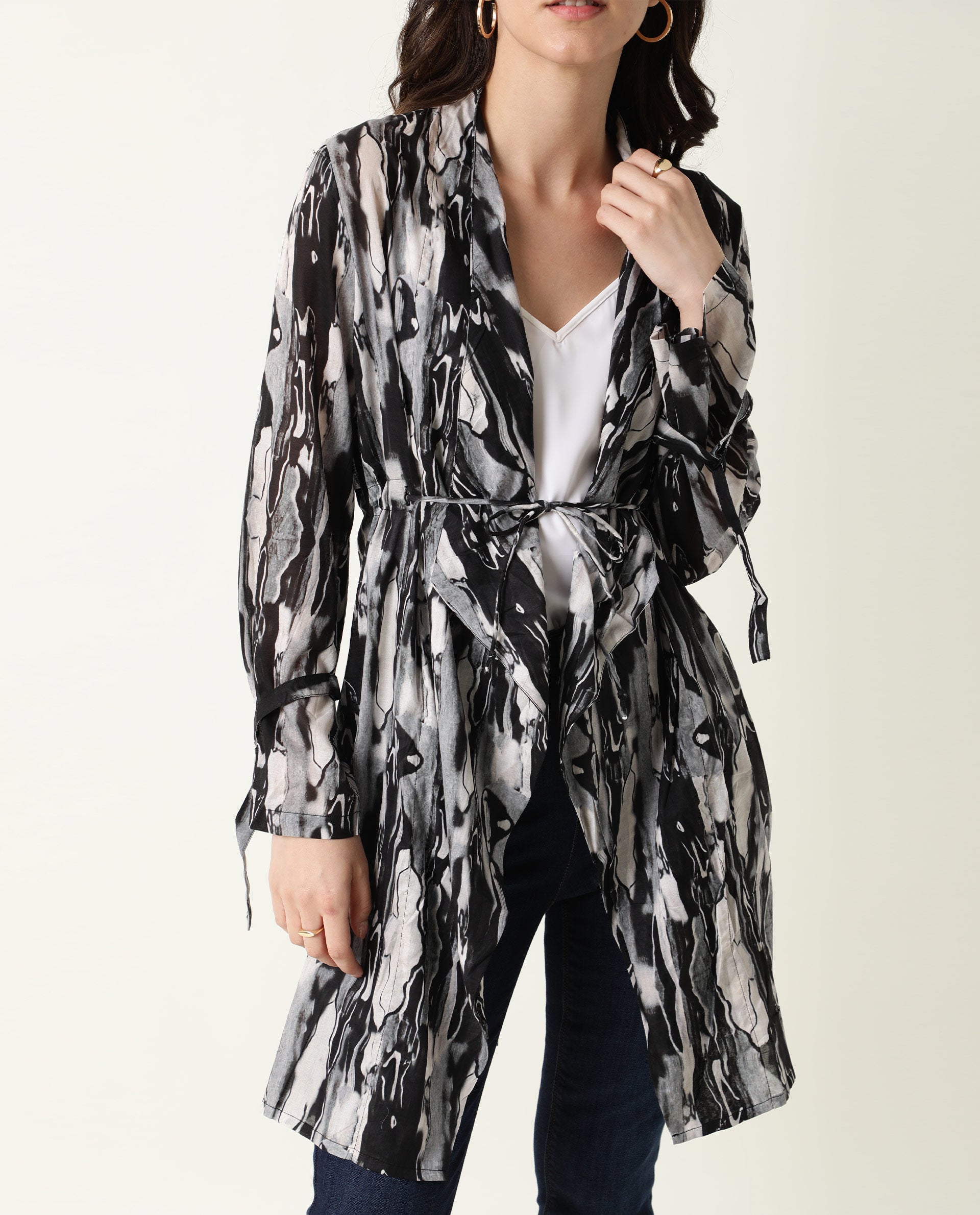 Rareism Women Shake Black Cotton Fabric Relaxed Fit Knee Length Abstract Print Collarless Outer Wear