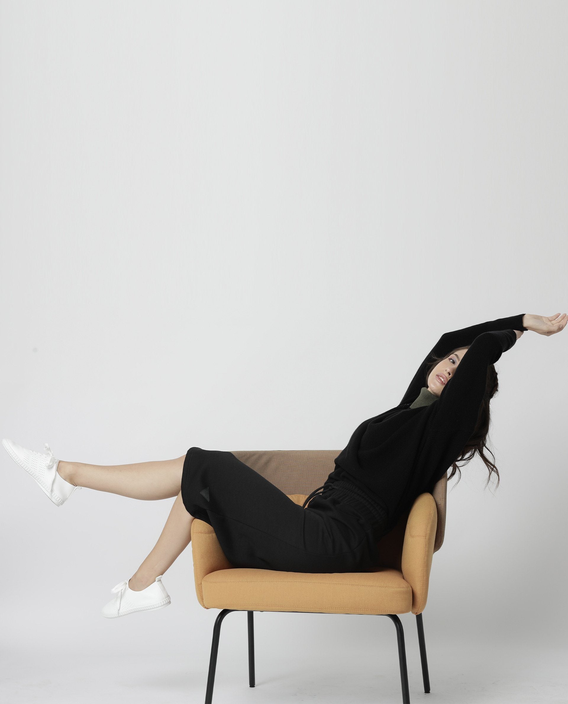 Rareism Women Fudge-1 Black Poly Cotton Fabric Tailored Fit High Rise Solid Midi Skirt