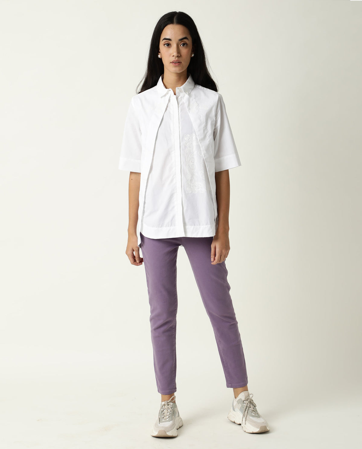 Rareism Women Flick White Cotton Fabric Regular Fit Shirt Collar Half Sleeves Solid Top