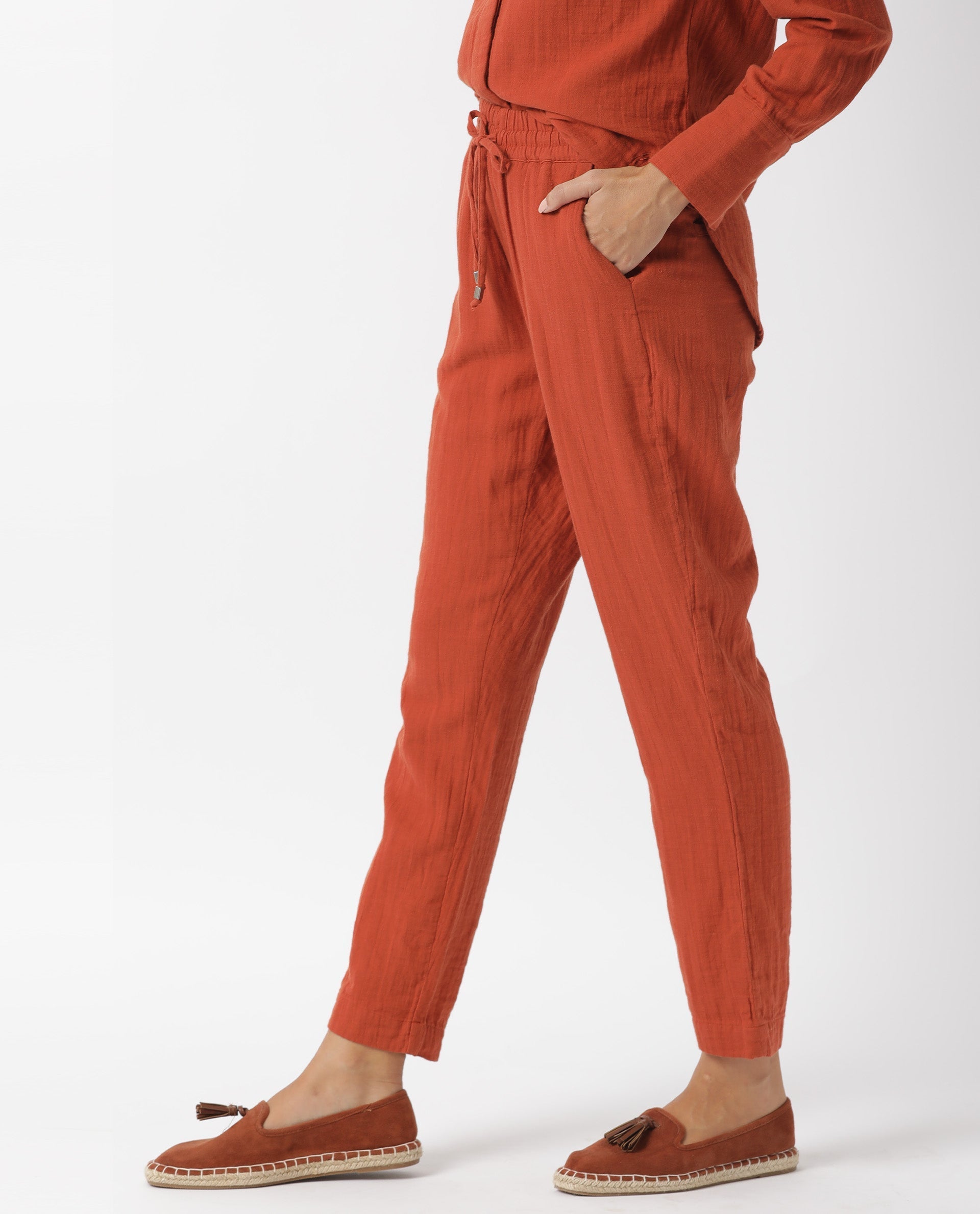 Rareism Women's Elo Rust Cotton Plain Ankle Length Regular Fit Trouser