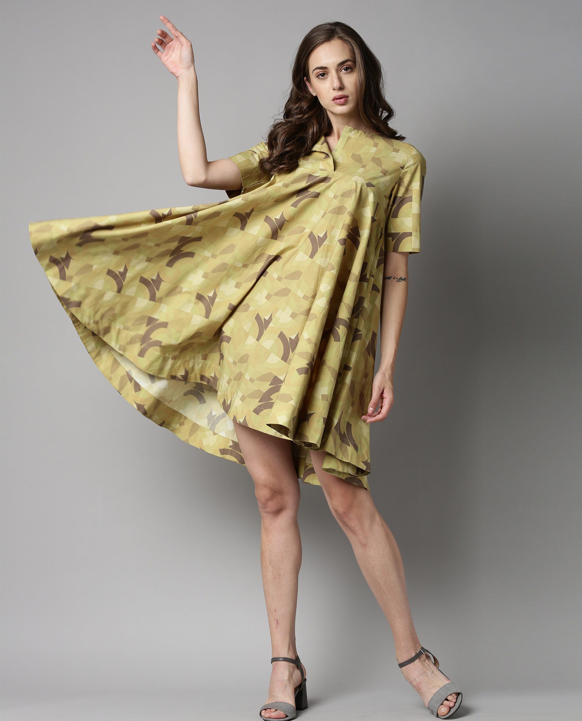 Rareism Women Novel Green Dress Short Sleeves Printed