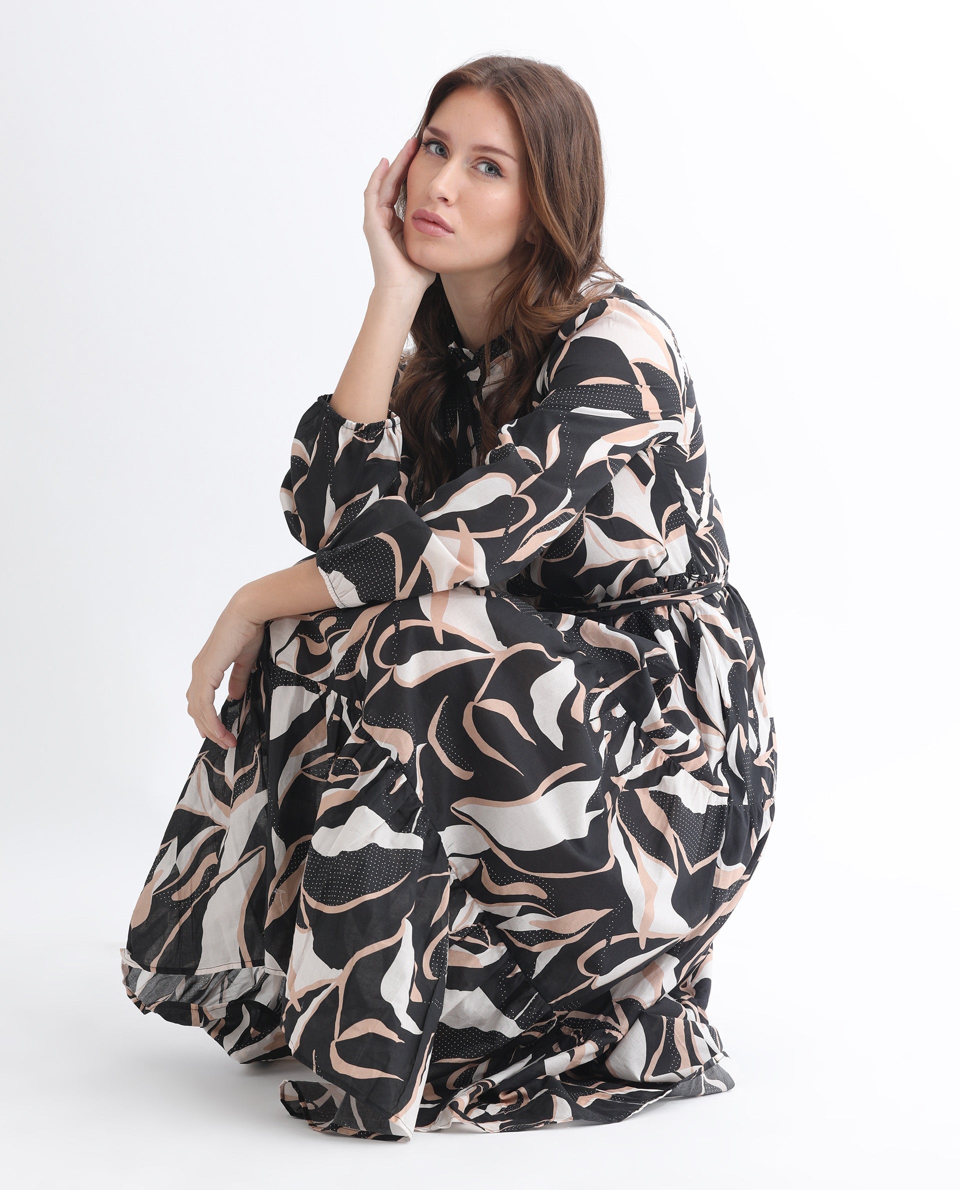 Rareism Women's Zigzora Black Cotton Sweetheart Neck Abstract Print Knee Length Regular Fit Dress