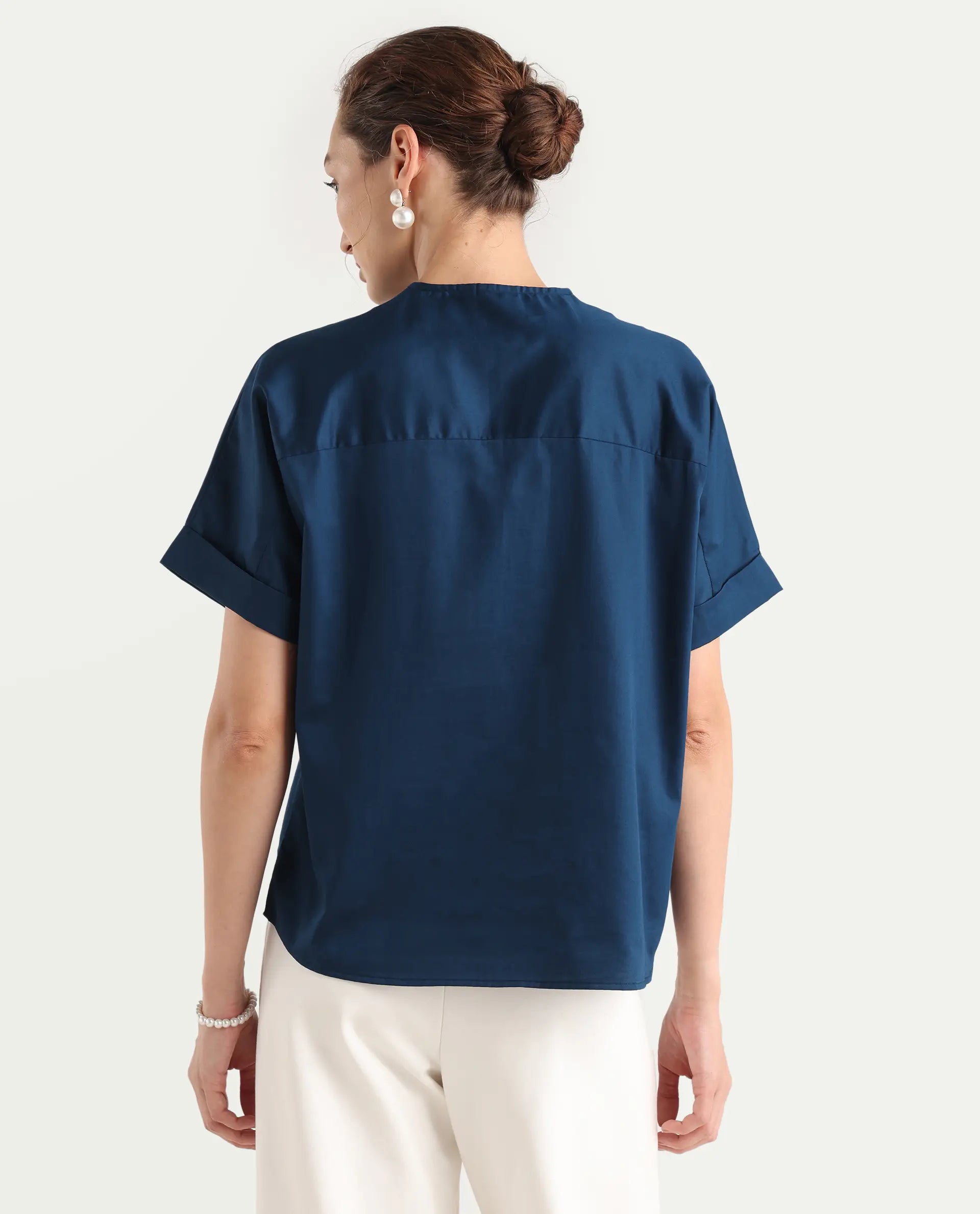 Rareism Women's Mars Blue Cotton V-Neck Boxy Fit Top