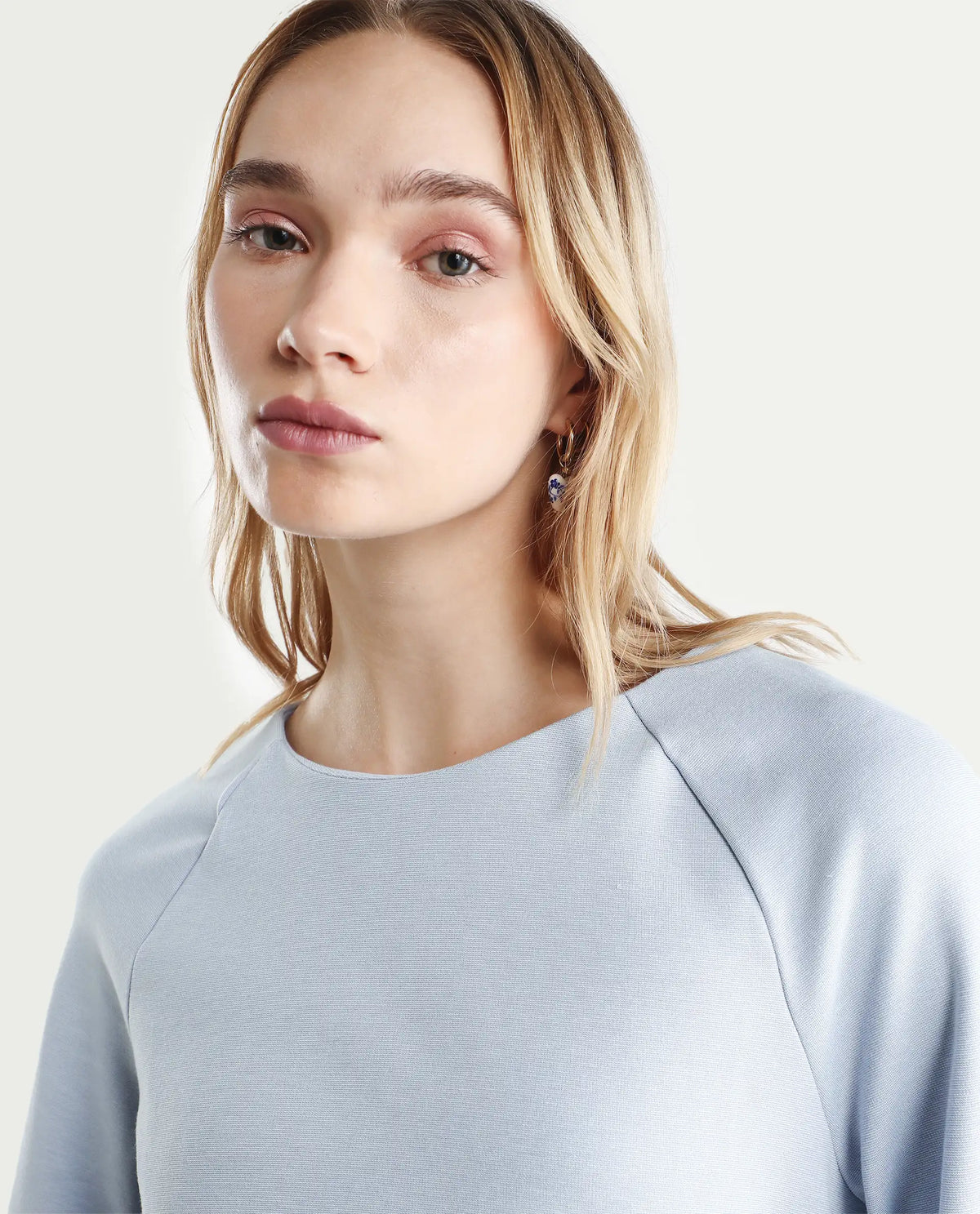 Rareism Women's Men'sto Light Blue Cotton Blend Crew Neck Plain Relaxed Fit Sweatshirt