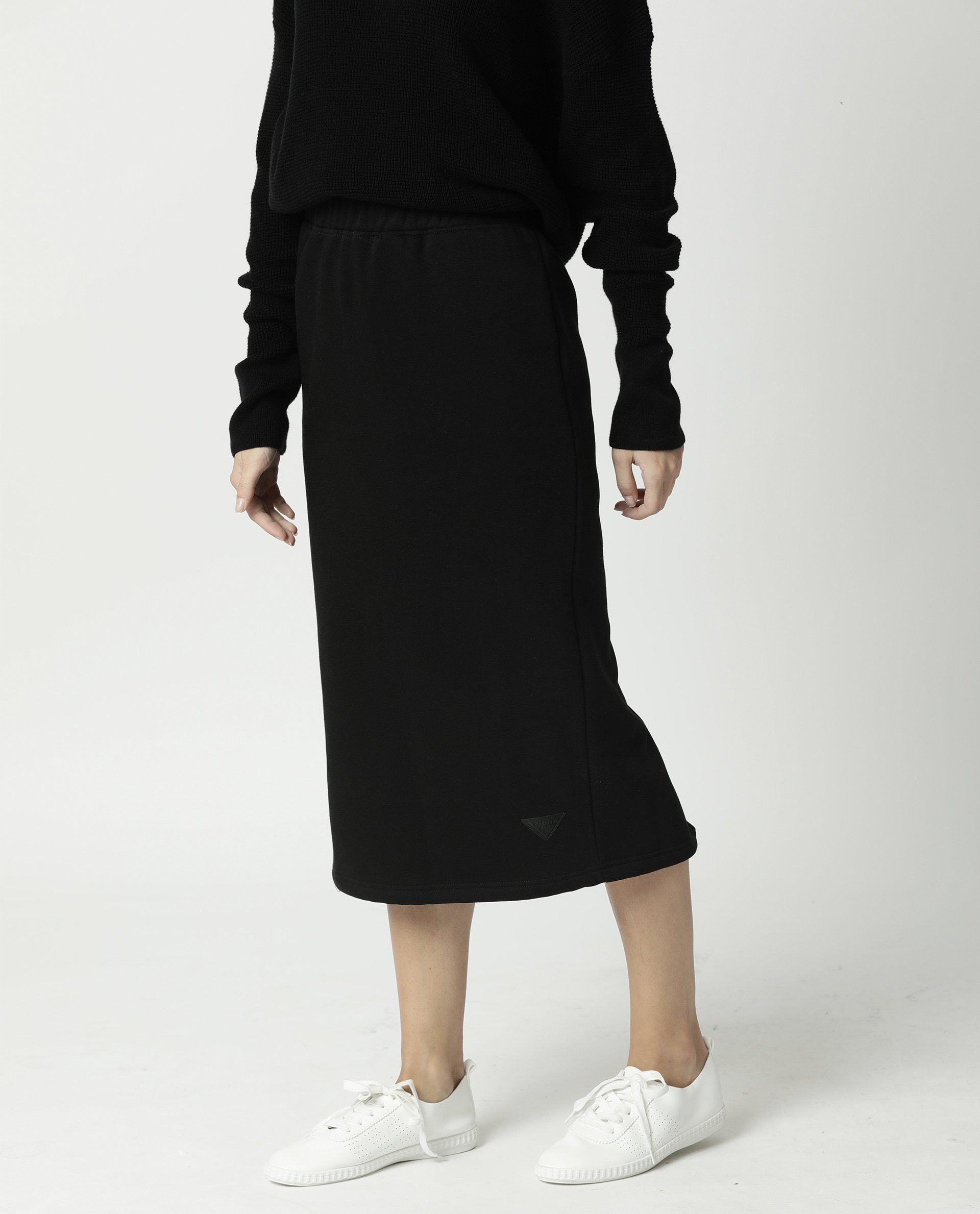 Rareism Women Fudge-1 Black Poly Cotton Fabric Tailored Fit High Rise Solid Midi Skirt