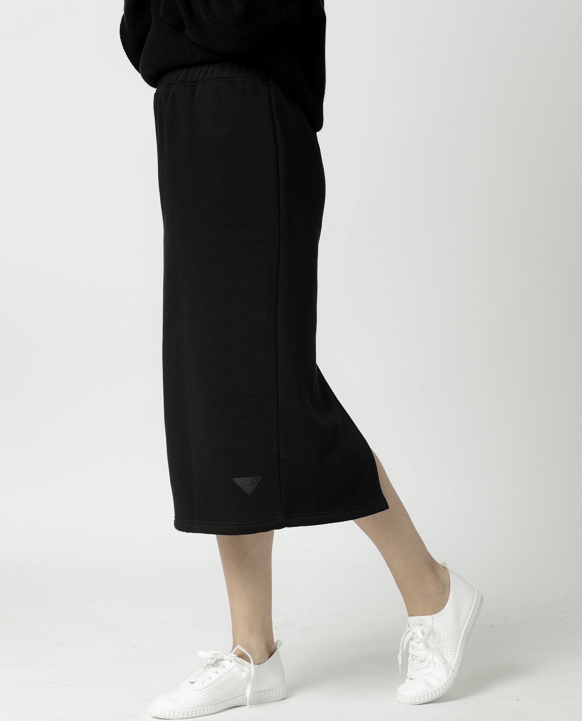 Rareism Women Fudge-1 Black Poly Cotton Fabric Tailored Fit High Rise Solid Midi Skirt