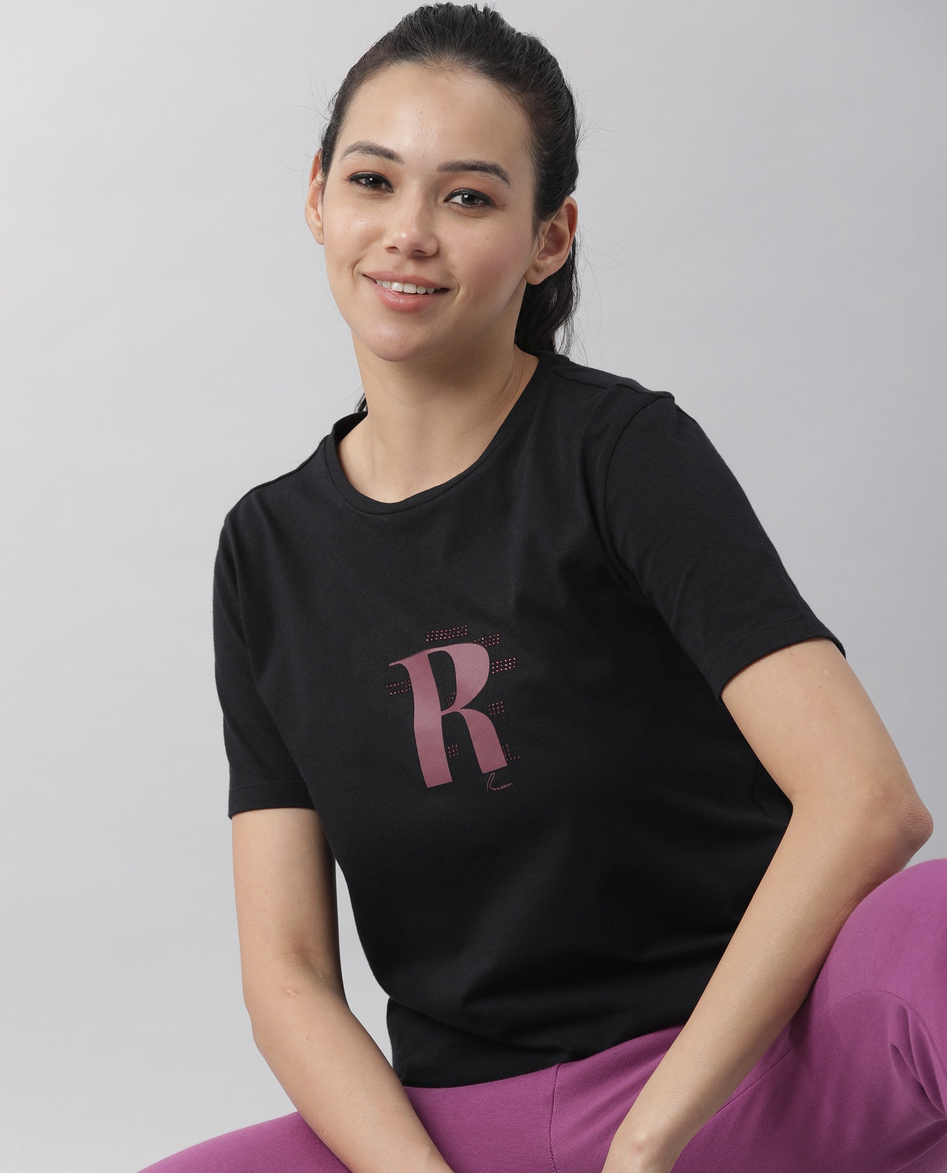 Rareism Women Moes Black Cotton Fabric Regular Fit Half Sleeves Geometric Print Round Neck T-Shirt