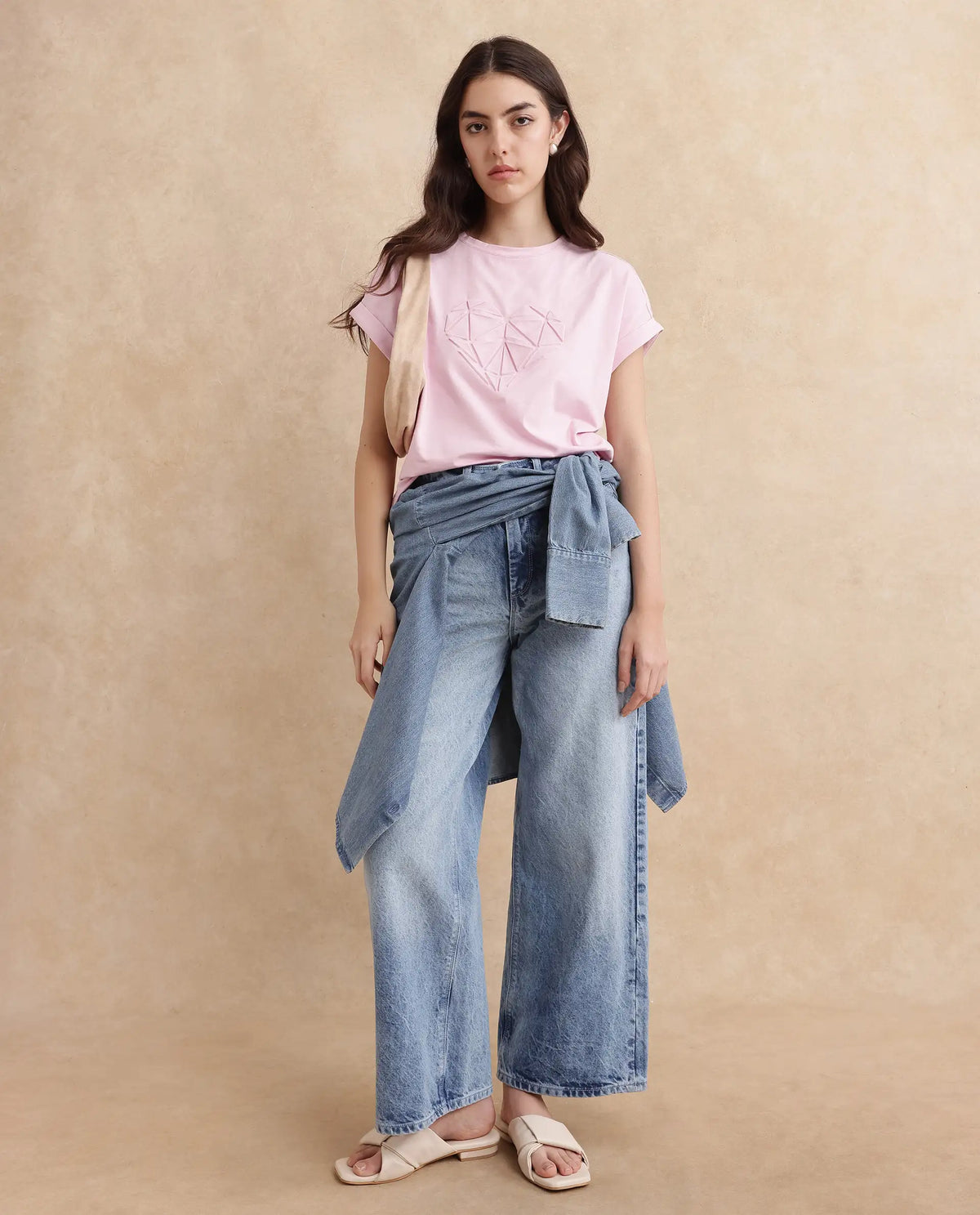 Rareism Women Moxie Light Pink Cotton Blend Fabric Extended Sleeves Crew Neck Relaxed Fit Graphic Print T-Shirt