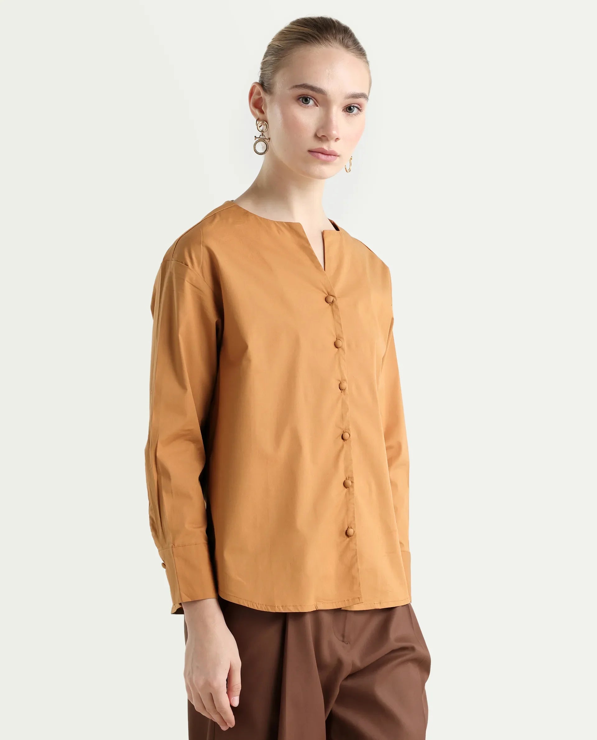 Rareism Women's Nagoya Light Brown Crew Neck Plain Cuffed Sleeve Regular Fit Top