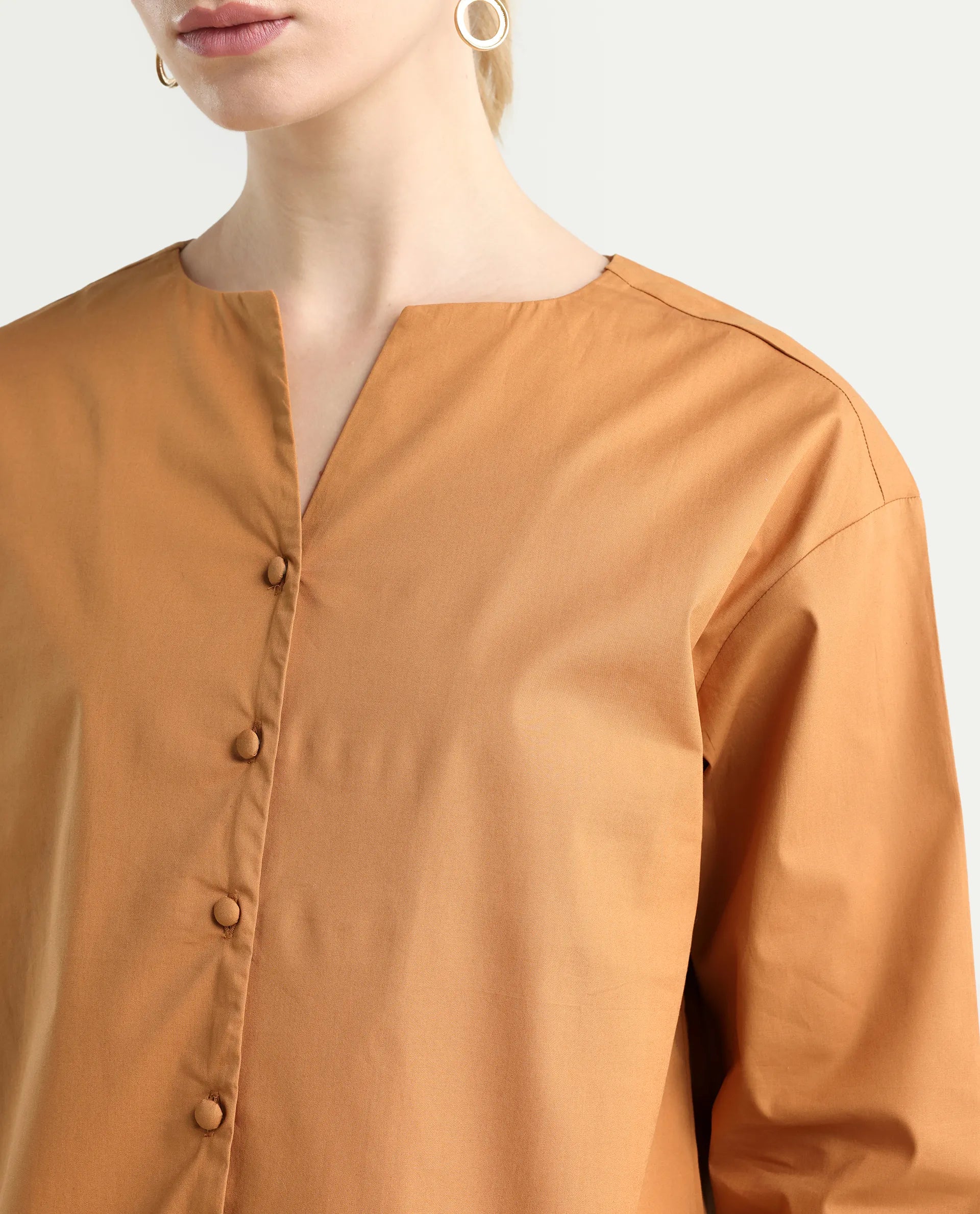 Rareism Women's Nagoya Light Brown Crew Neck Plain Cuffed Sleeve Regular Fit Top