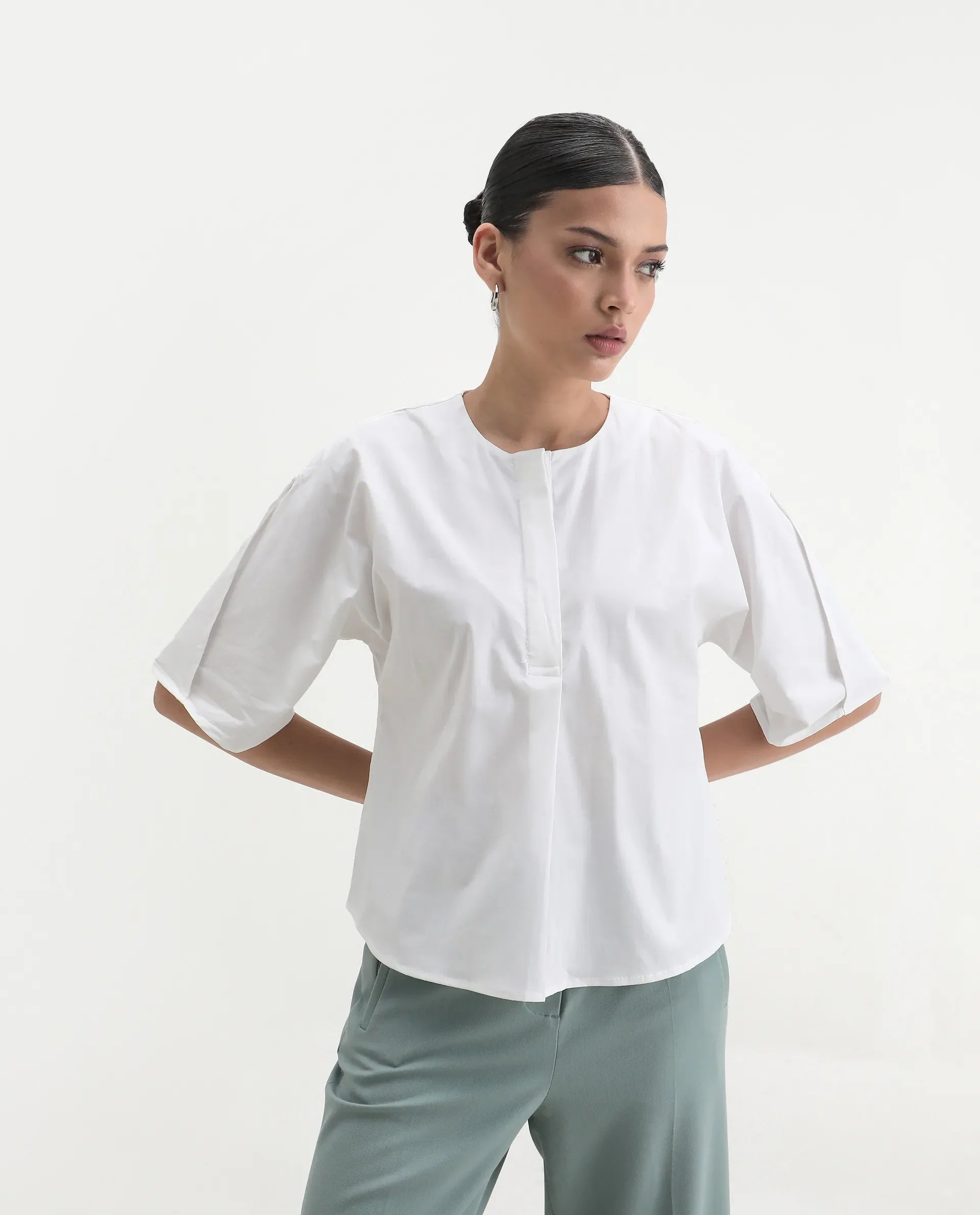 Rareism Women's Naruto White Cotton Crew Neck Plain Balloon Sleeve Relaxed Fit Top