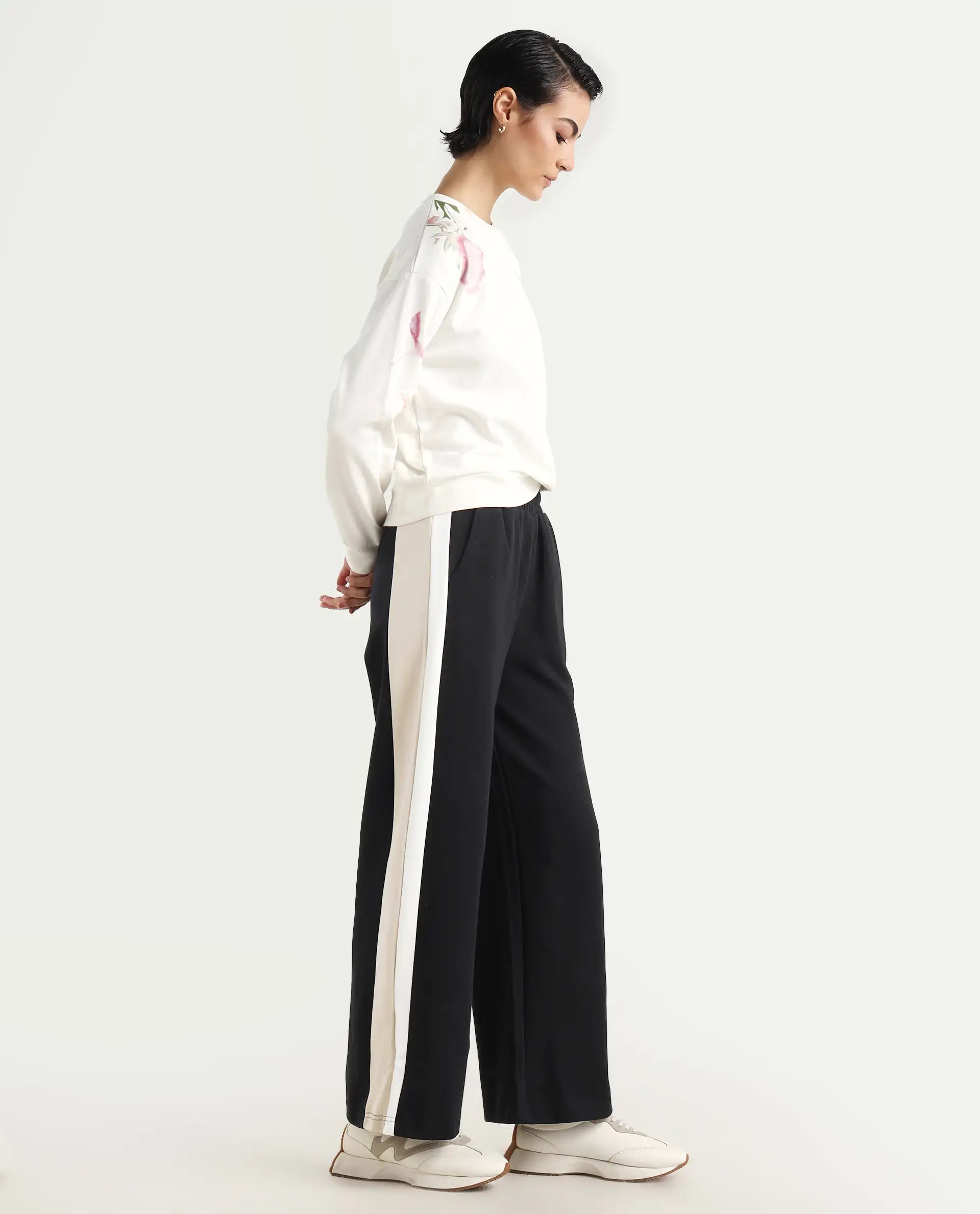 Rareism Women's Naut Black Cotton Plain Ankle Length Wide Track Pant